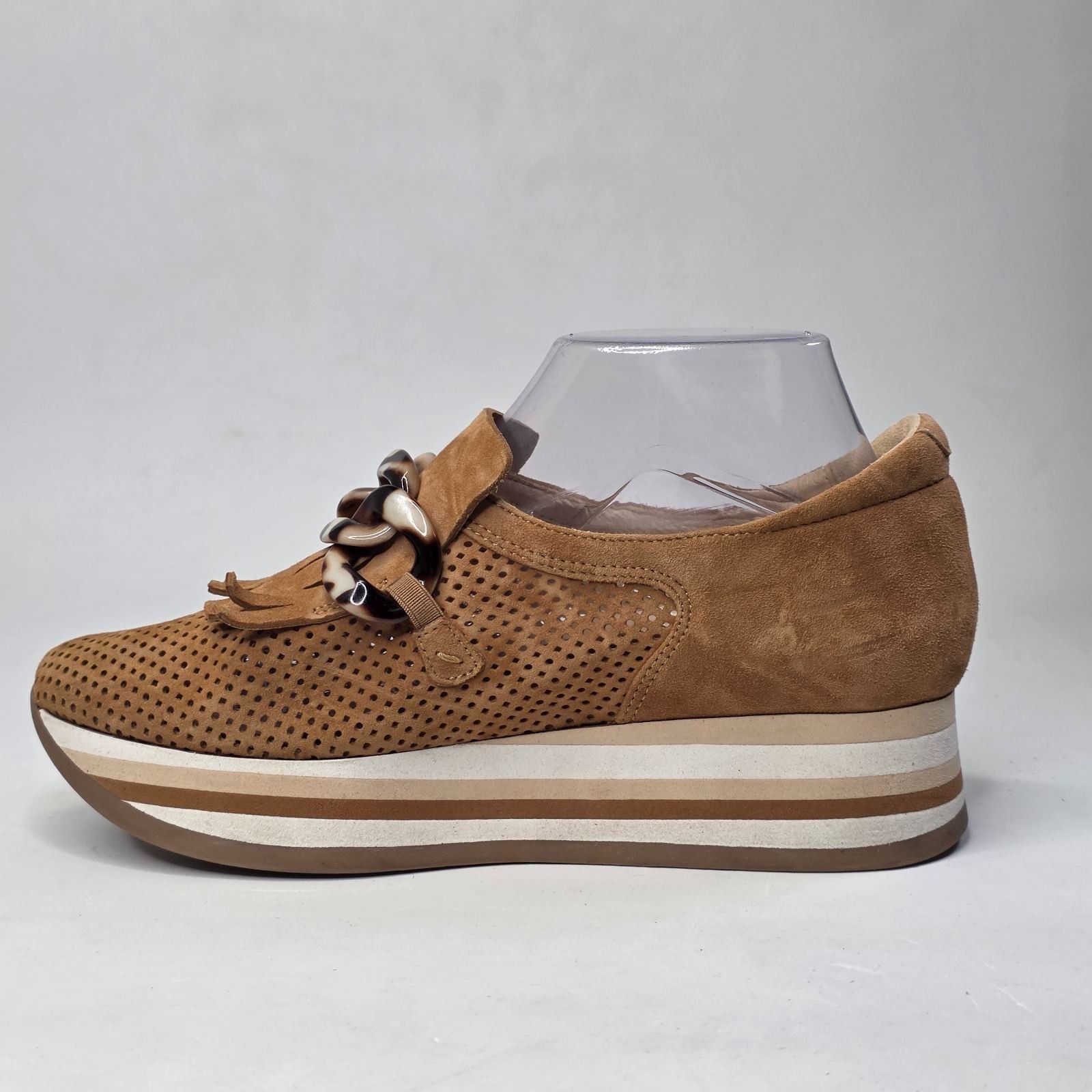 Softwaves Cadie Shoes Women’s 7.5 EU 38 Tan Suede Arch Support Platform Sneakers