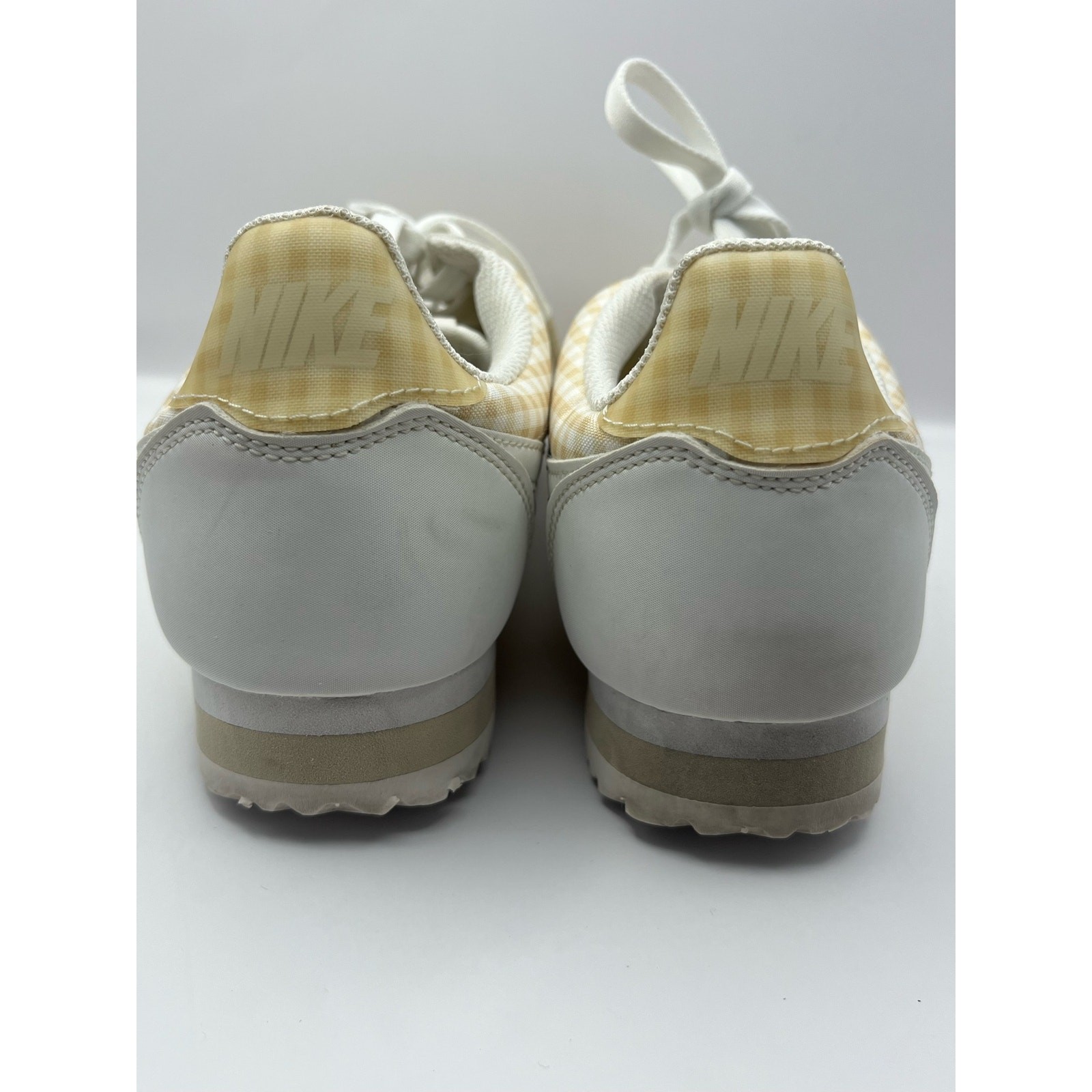Nike Classic Cortez QS Summit White Yellow Women’s Size 8 USED