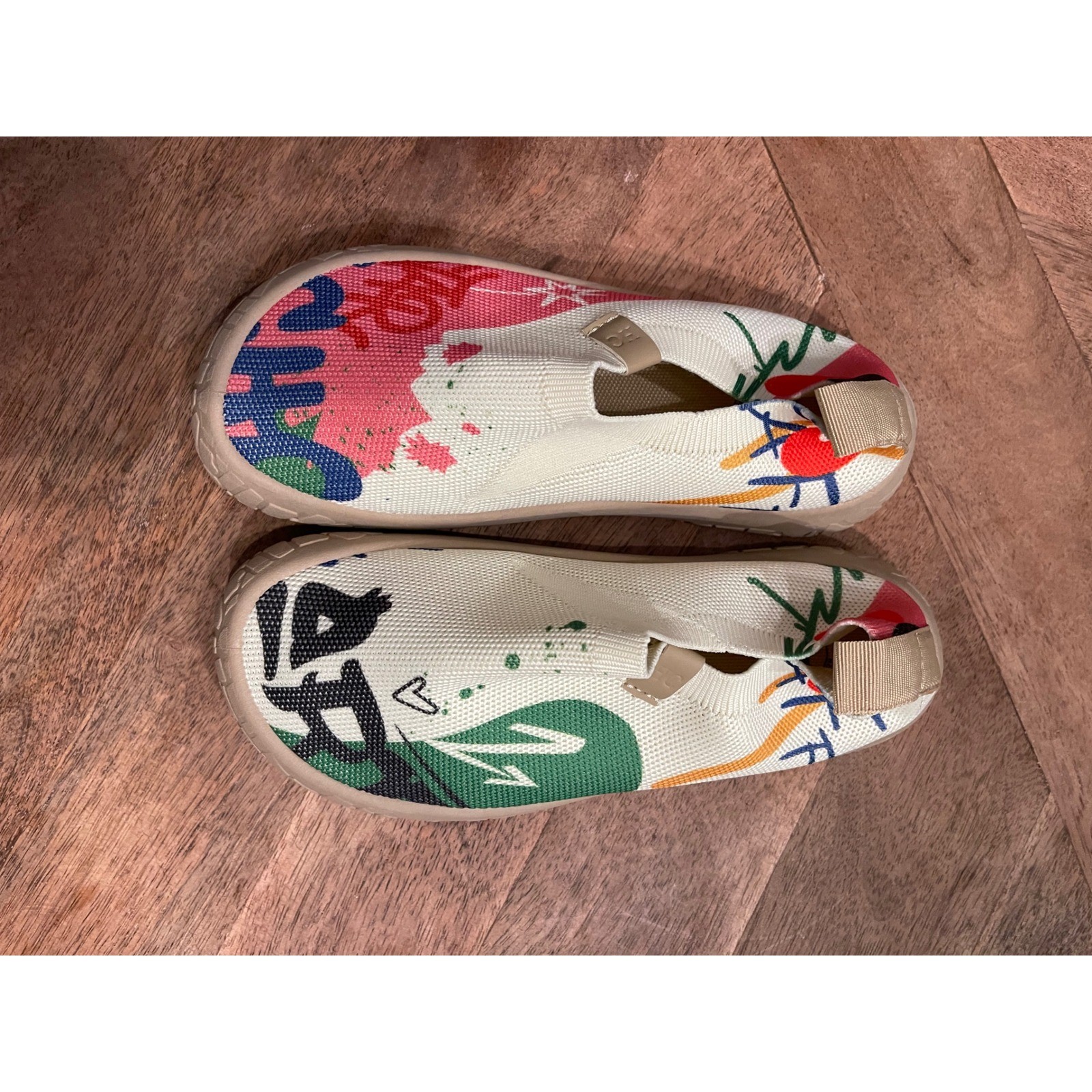 Hola Camel Graffiti Print Knit Slip On Barefoot Sneakers Multi Color Size 36 NEW