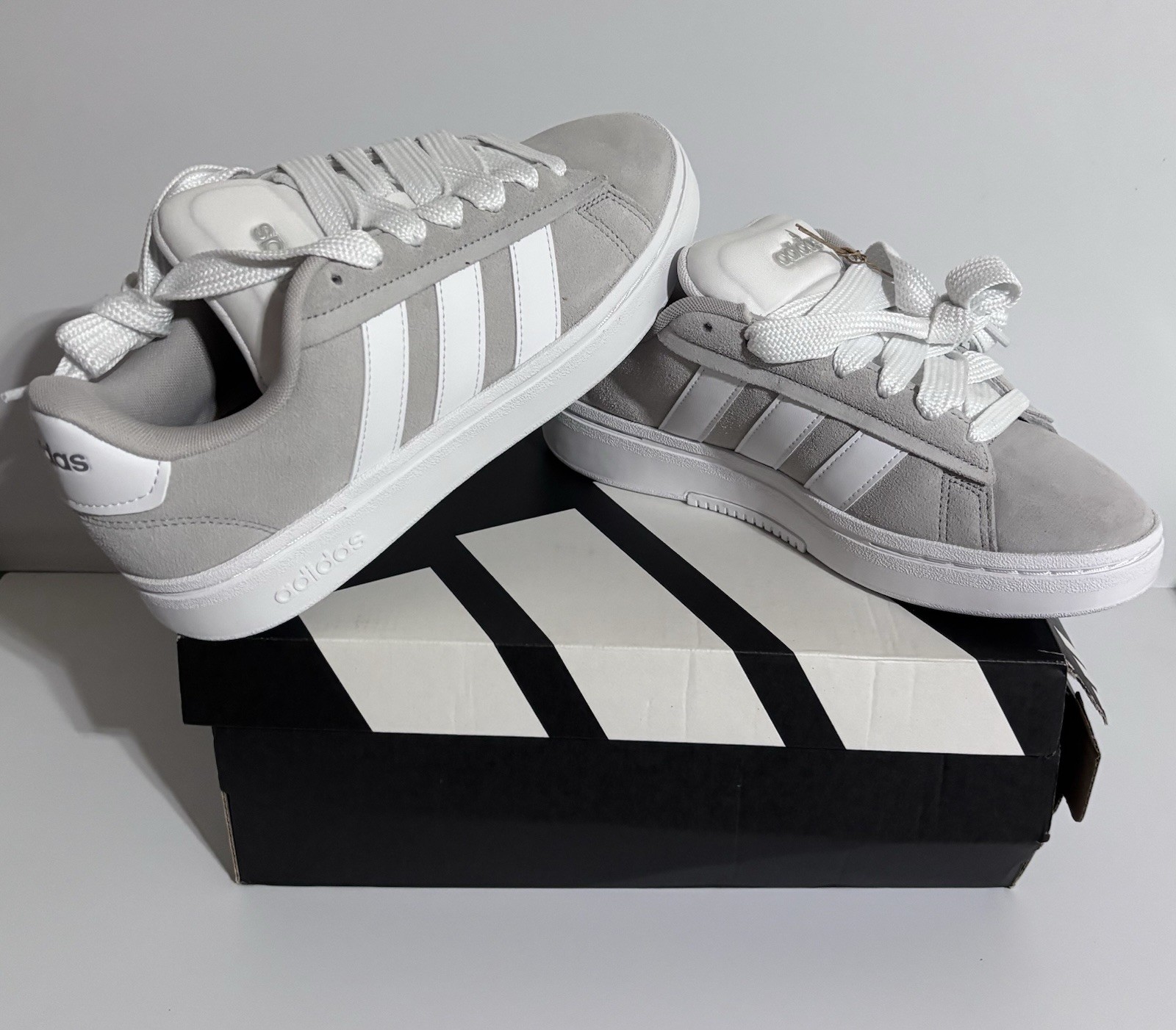 Women’s Adidas Grand Court Alpha 00s 7.5 Grey