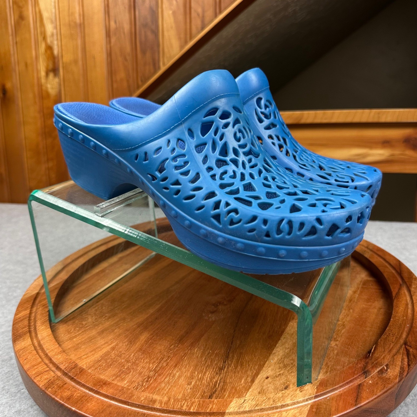 Dansko Blue Rubber Laser Cut Filigree Clogs Mules Womens Size 39 EU 8.5-9 US
