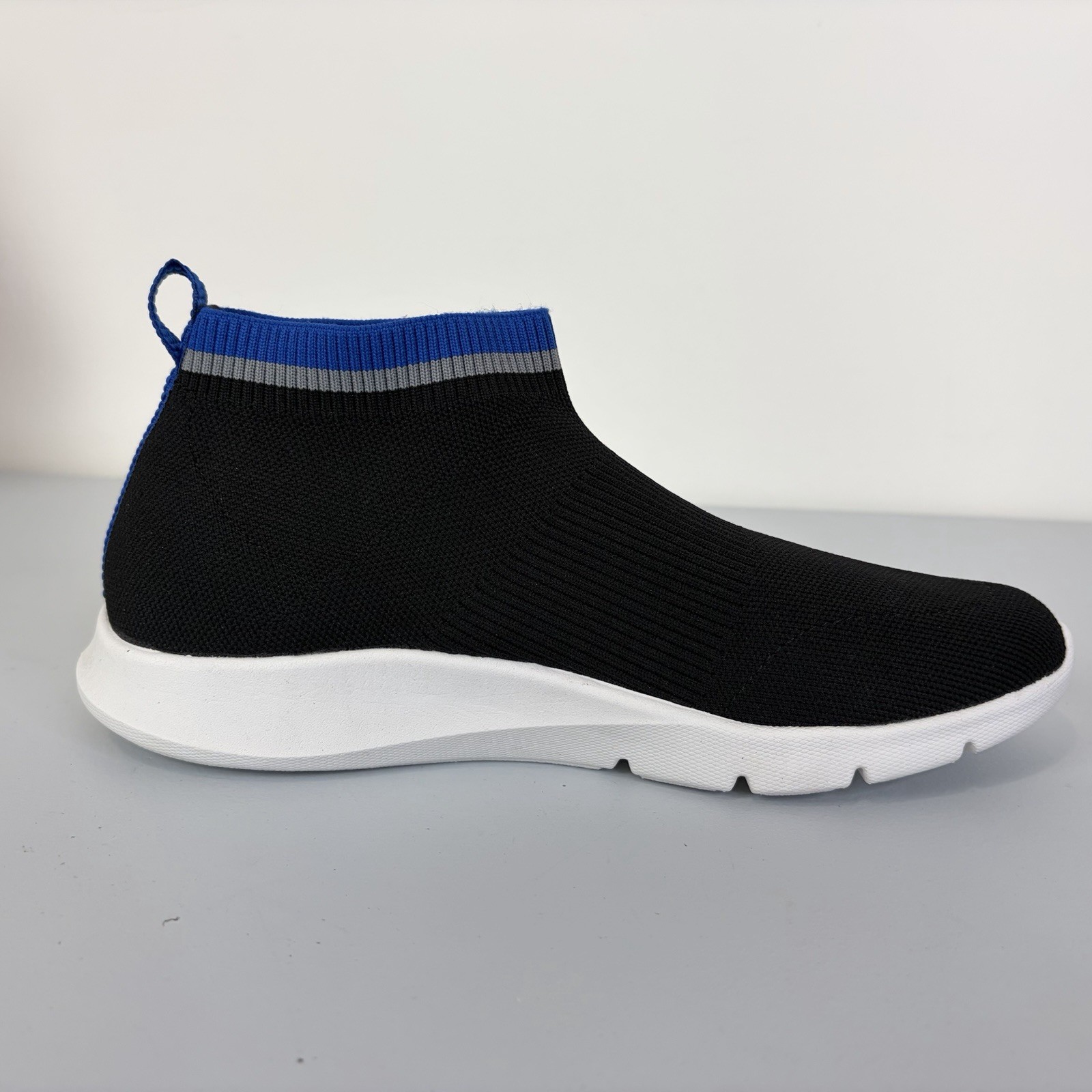 Spenco Women’s Pure Love Slip On Sneaker Size 9B Black Blue Comfort Cushion