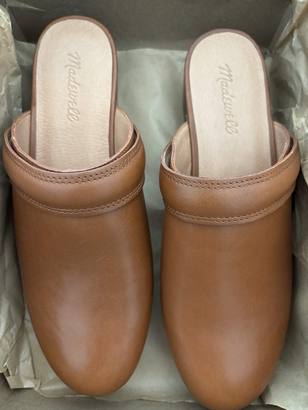 New with Box Madewell Leather Clogs, English Saddle brown, Women’s Size 9