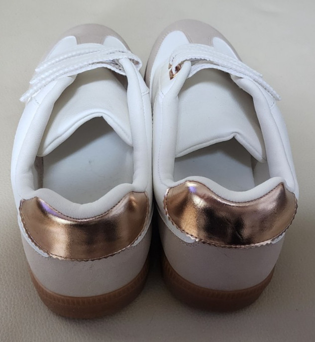 Dolce Vita Quick Faux Leather Sneakers Women Size 7.5,8,8.5,9,10 – White/Beige