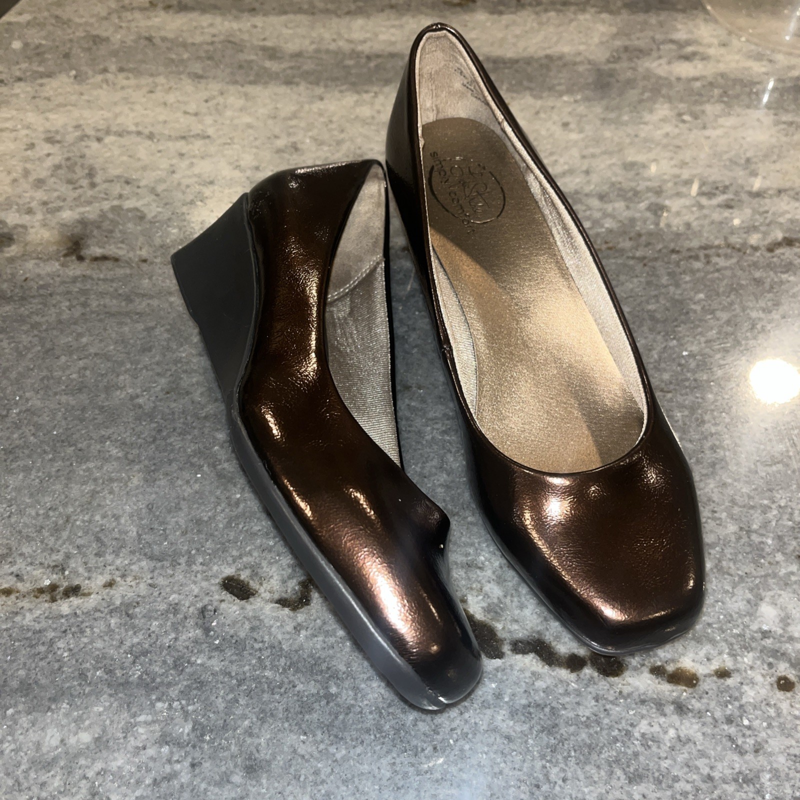 NIB LifeStride Donovan Bronze Faux Leather Slip On Comfort Shoes Size 7.5 Wide