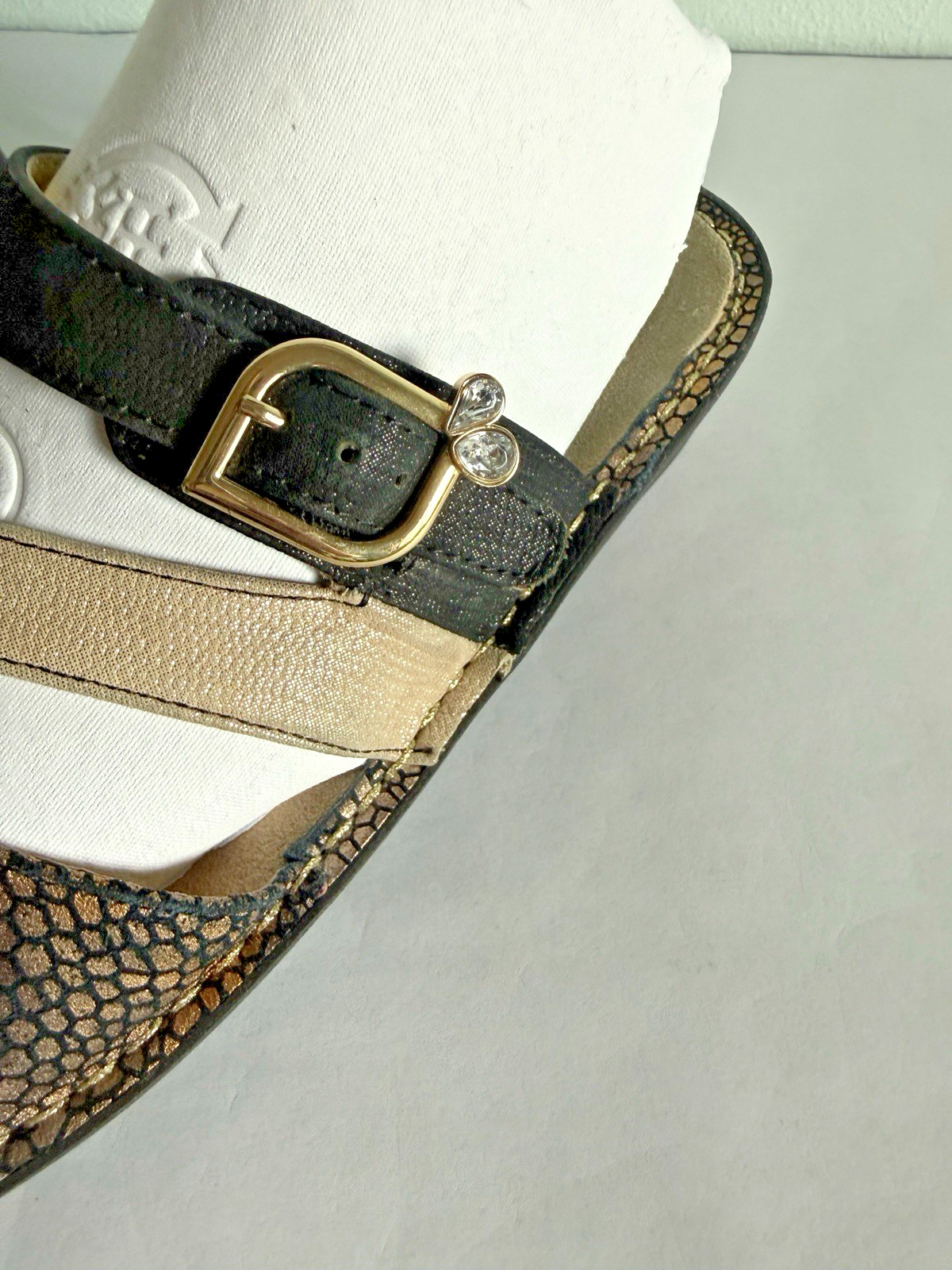 ALEGRIA Colette Unity Black Gold Womens 38/8-8.5 Comfort Art to Wear Snake Print
