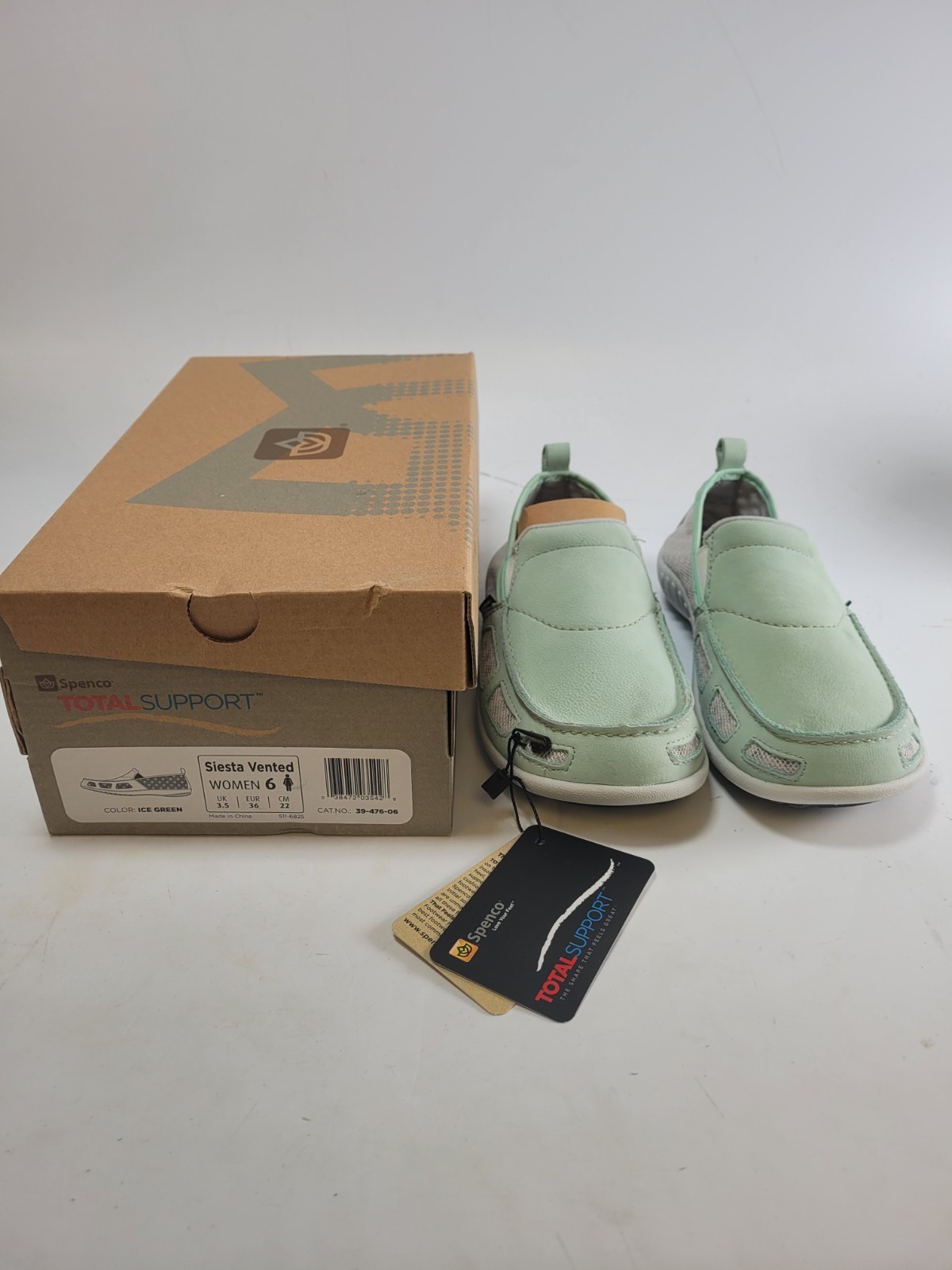 Spenco Siesta Vented Women’s Slip-on Size US 6 Shoes Ice Green