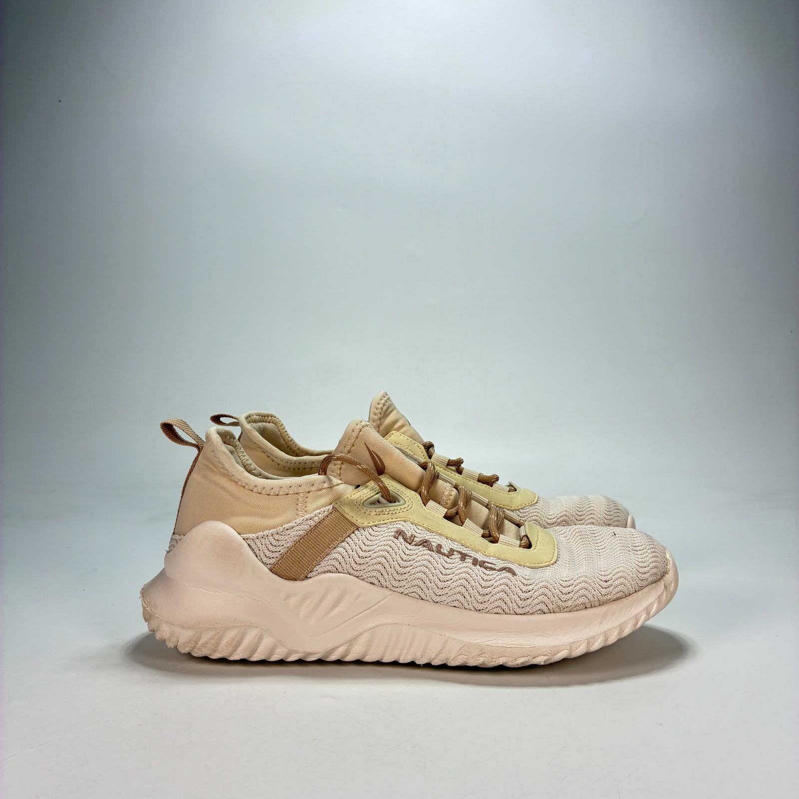 Nautica Danville Beige Pale Peach Casual Walking Sneakers Shoes Women’s Size 7.5