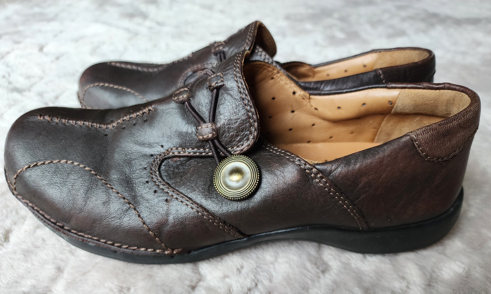 Clarks Un.Loop Brown Leather Slip On Shoes Womens 6.5