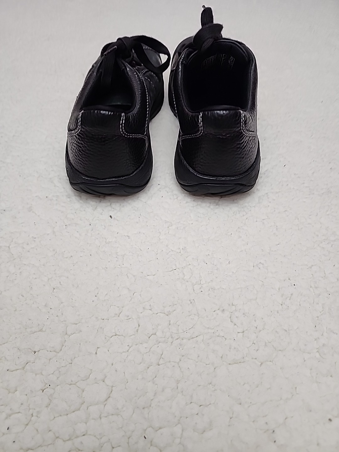 Keen Black Sneakers Size 9 1/2 India 010515