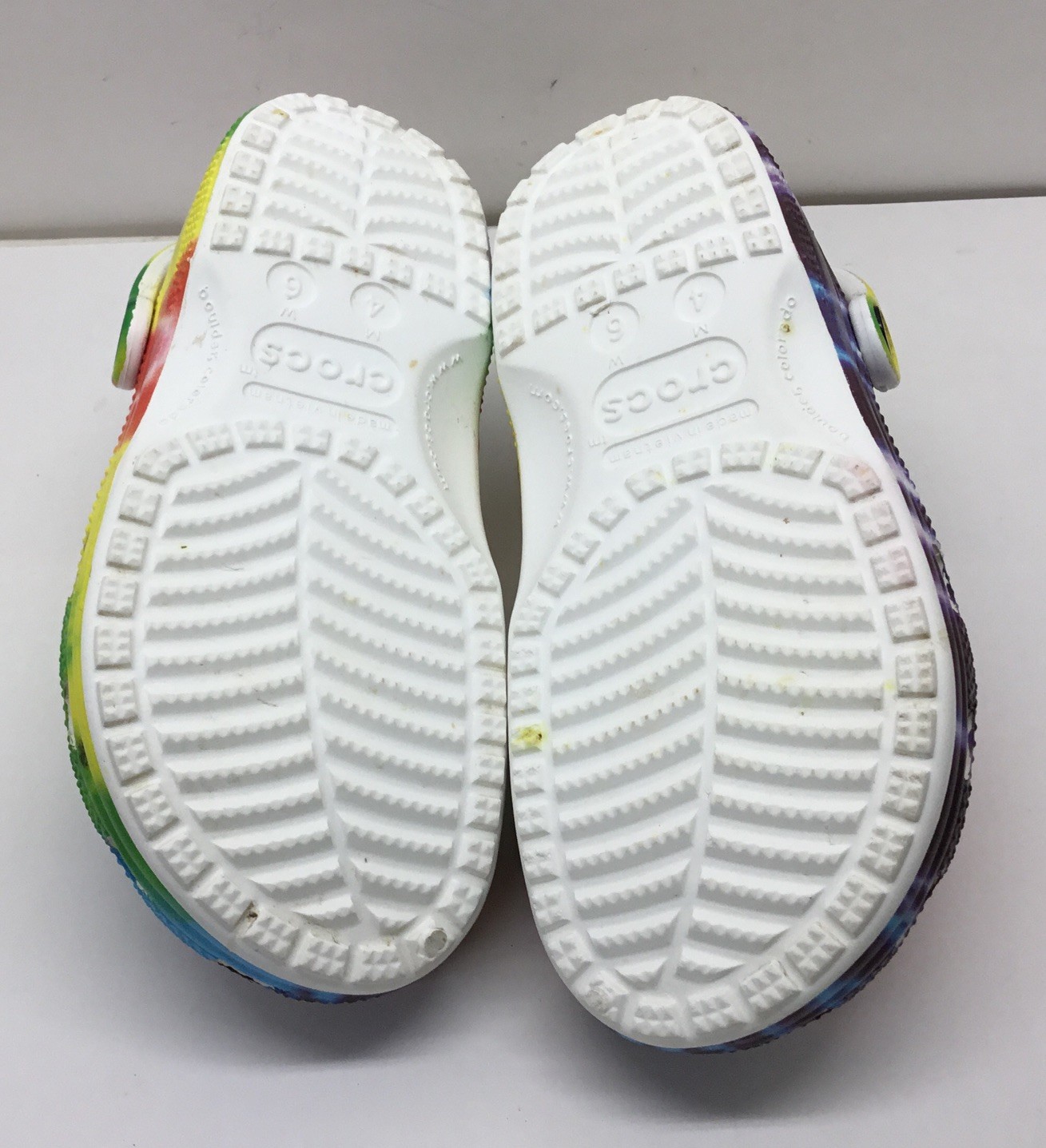 Crocs Tie Dye Multi Color Clog Slip On Shoes Size M4 W6 Colorful