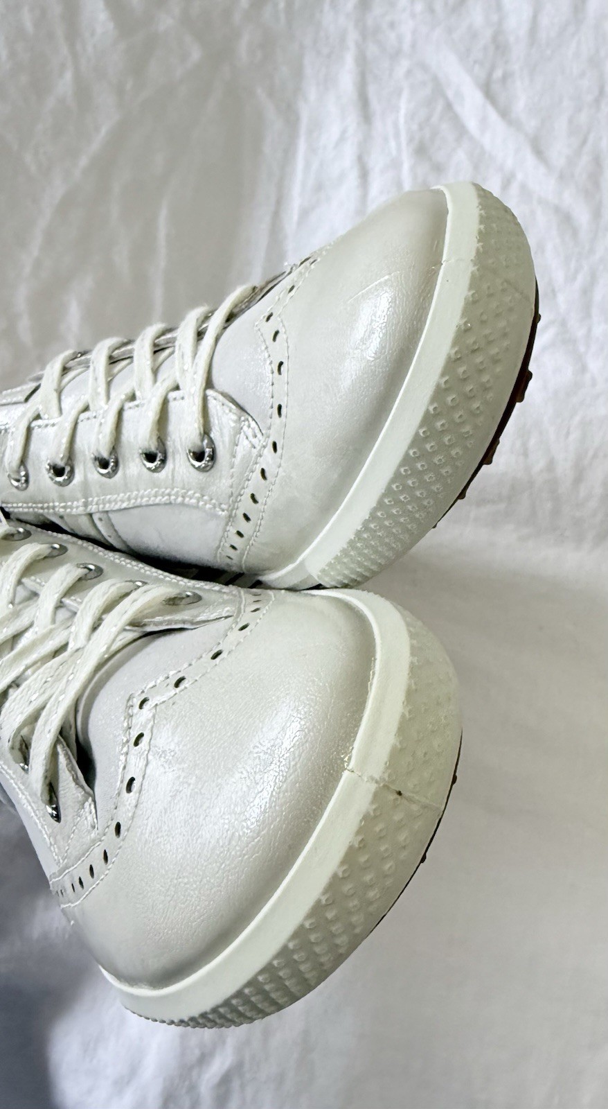 Ecco | Women’s 42 (US 11- 11.5) | Opal Silver Wingtip Spikeless Golf Shoes | EUC