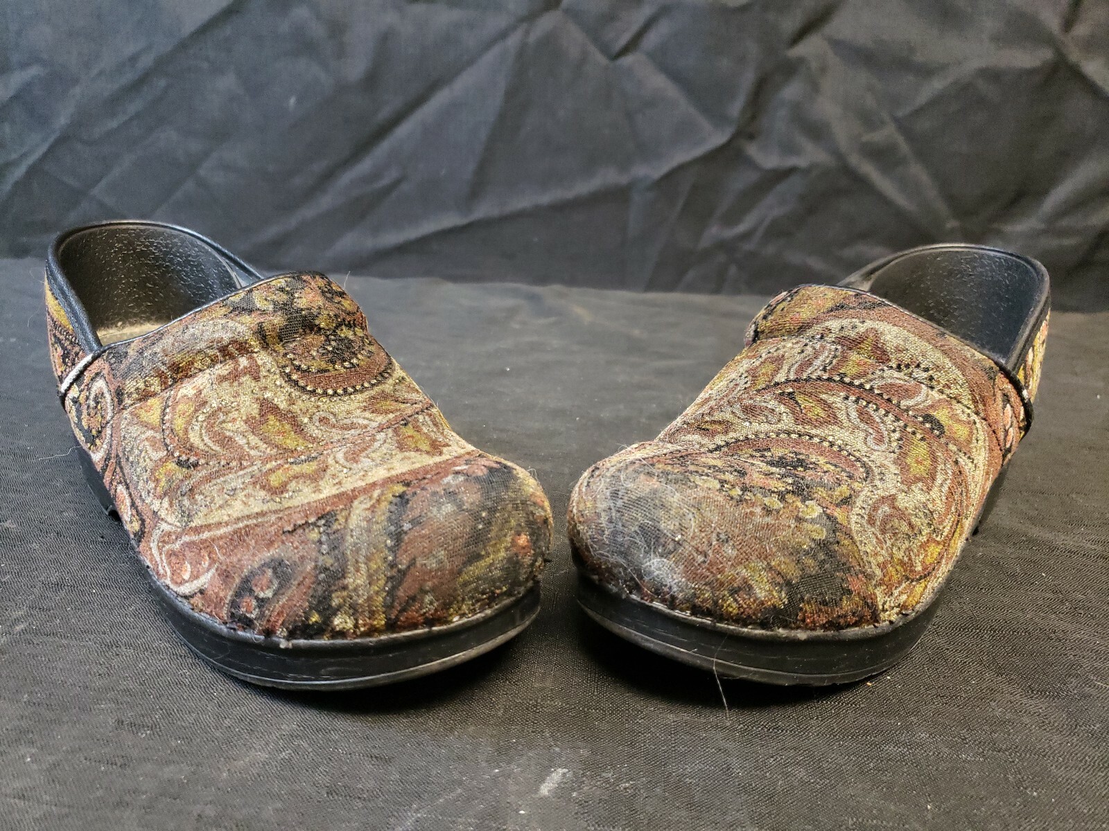 Dansko Comfort Clogs Sz 38 Medical/Nursing Vegan sparkly Tapestry cloth shoes