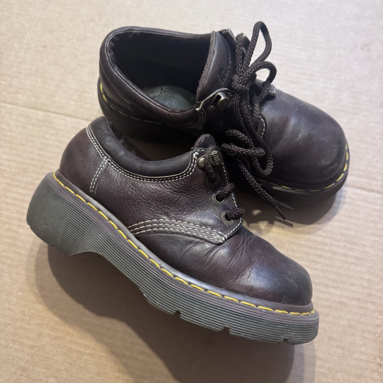 Dr. Martens 8053 Crazy Horse Leather Shoes in Dark Brown Women’s 6