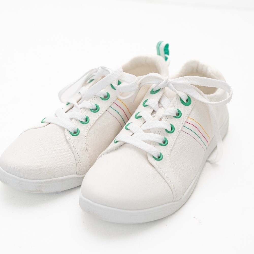Vionic Beach Stinson White Canvas Lace Up Sneakers