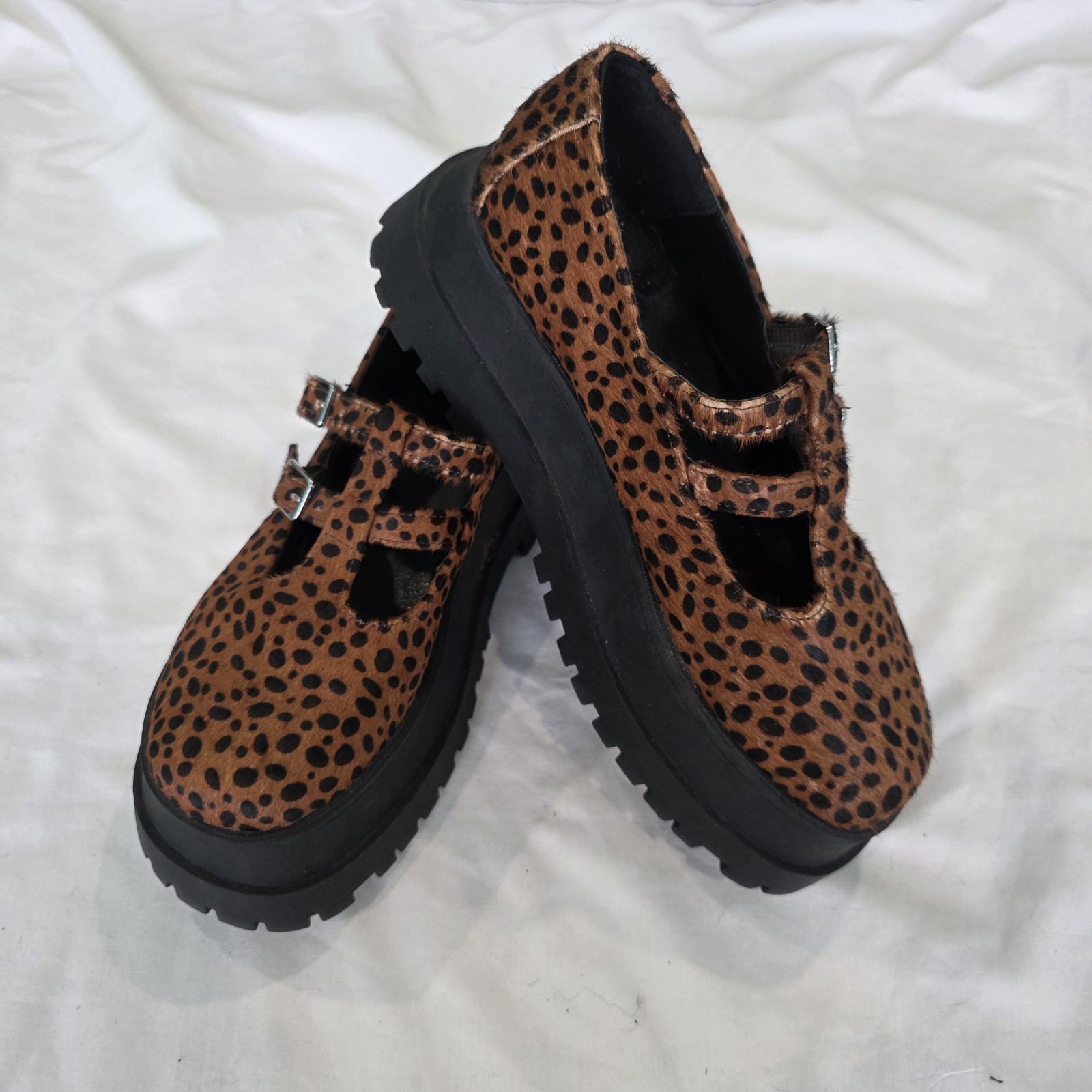Urban Outfitters Faux Fur Chunky Animal Print Mary Janes Shoes Size 6 NWOB