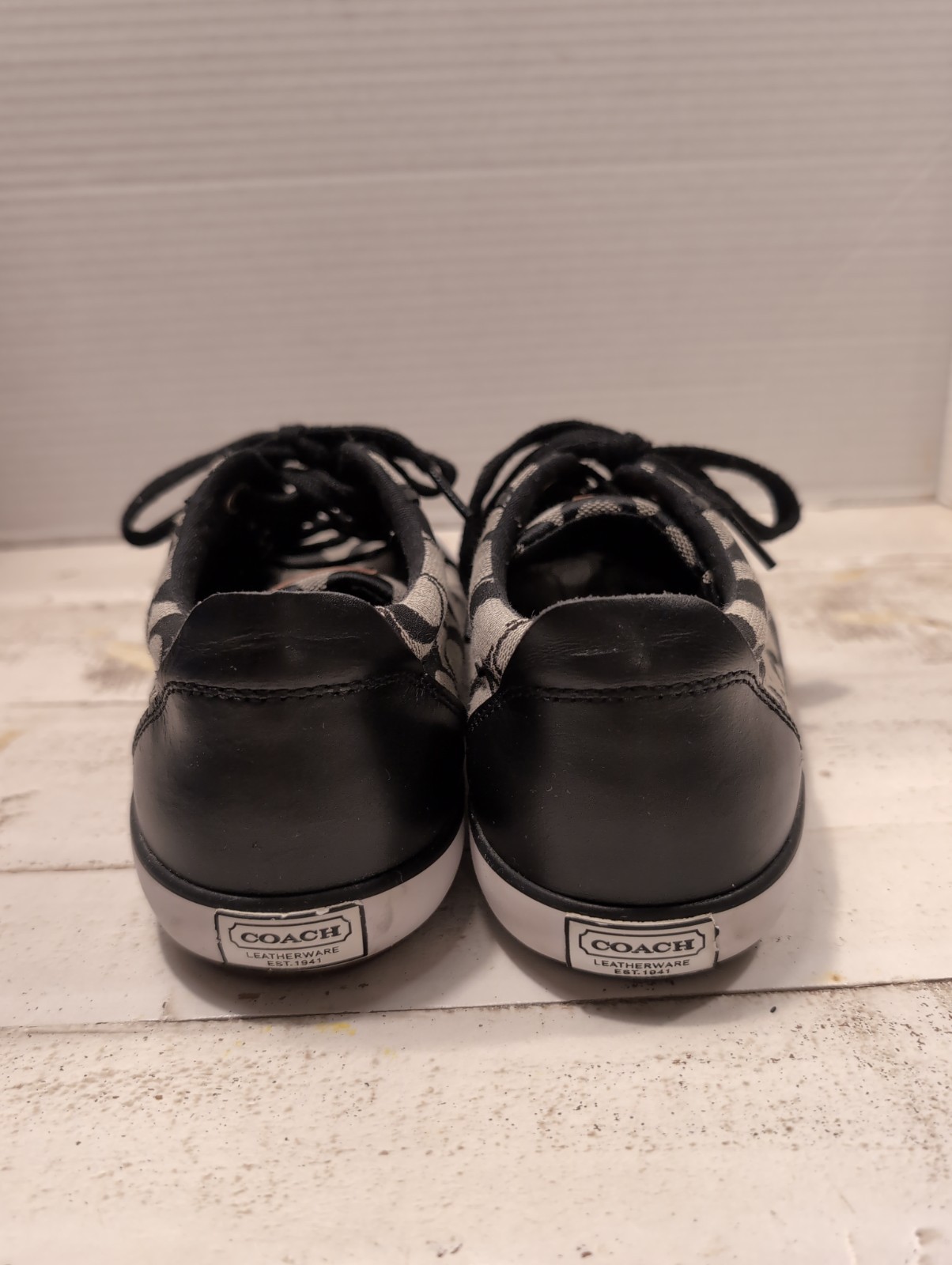 Coach Womens Barrett Black Signature Lace-Up Shoes Sneakers, Size 8B Preppy