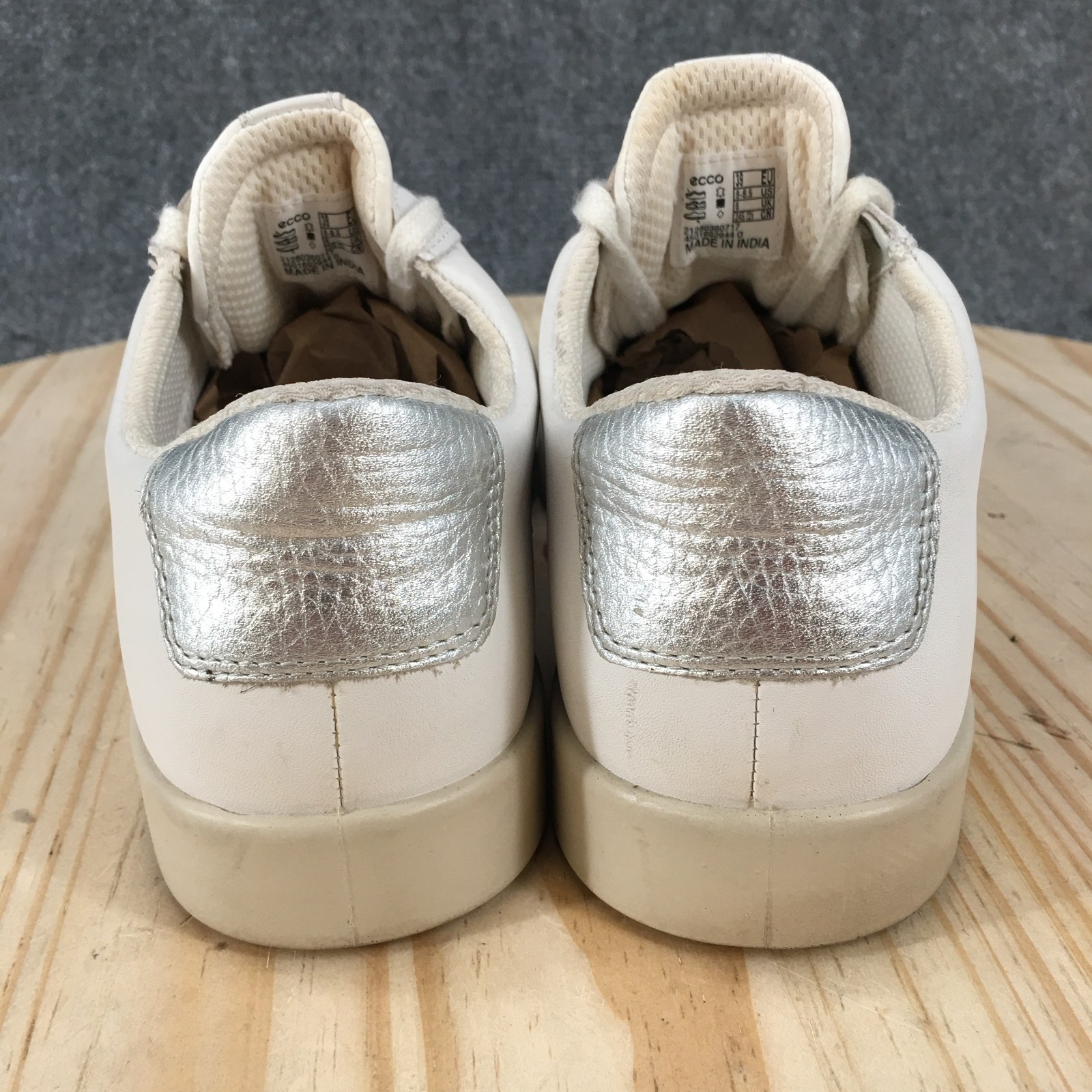 ECCO Street Lite Shoes Womens 8-8.5 Lace Up Retro Style Sneakers White Leather