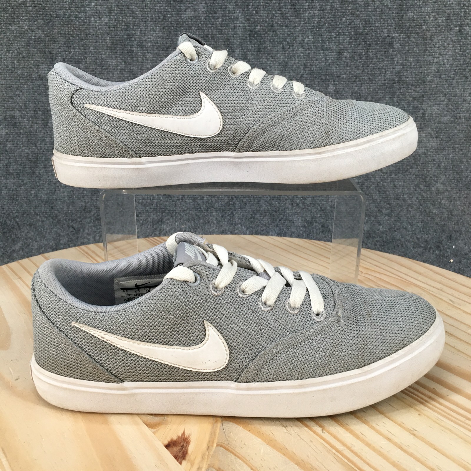Nike SB Check Solarsoft Shoes Womens 8 Skate Sneaker Casual Lace Up Low Top Gray