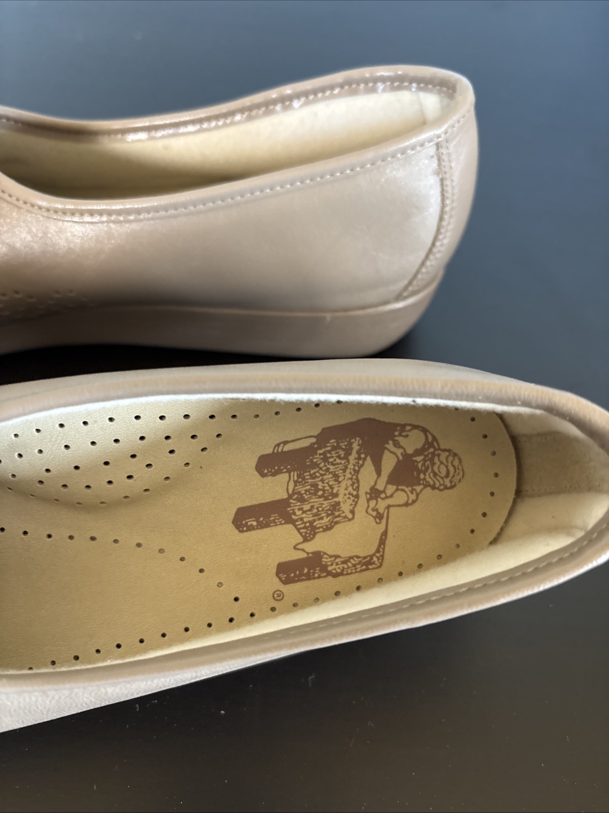 SAS Classic Mocha Hand Sewn Leather Slip On Comfort Penny Loafers Women’s 10