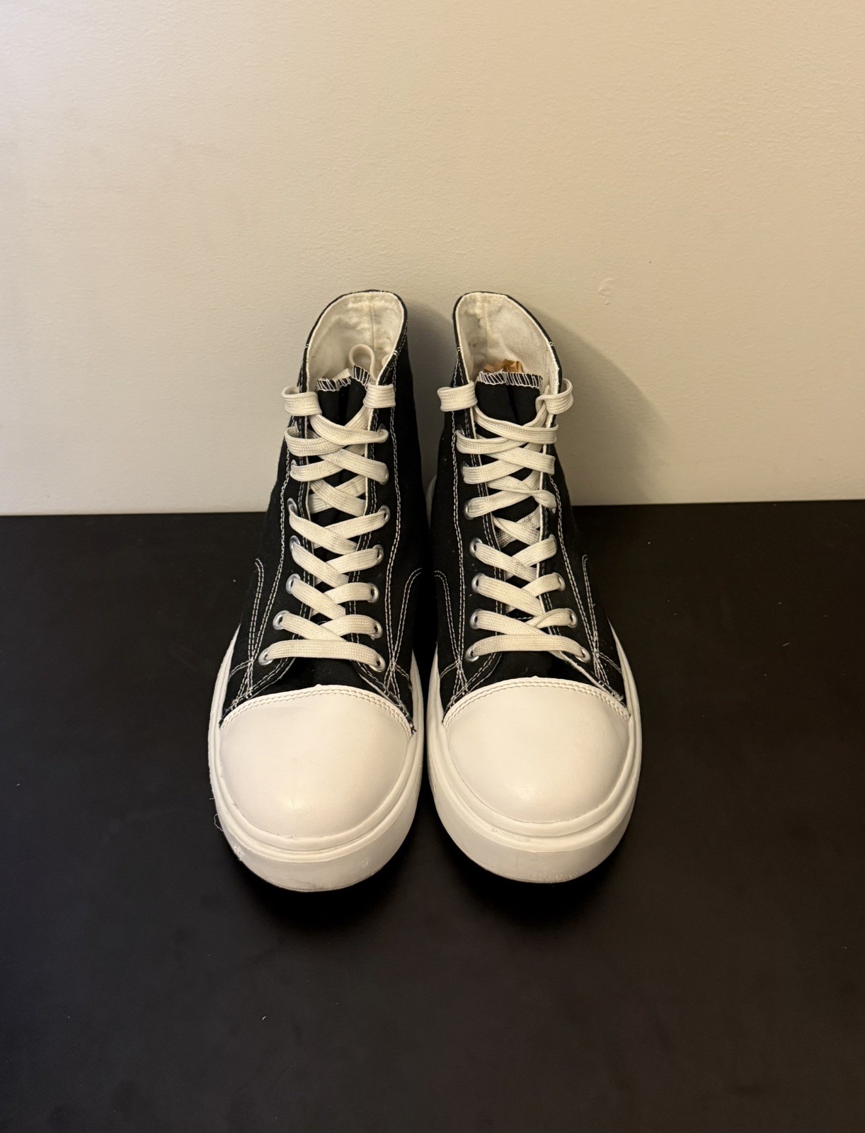 Teens High Top Canvas Shoes Comfortable Lightweight, Thick Sole, Lace (size 7)