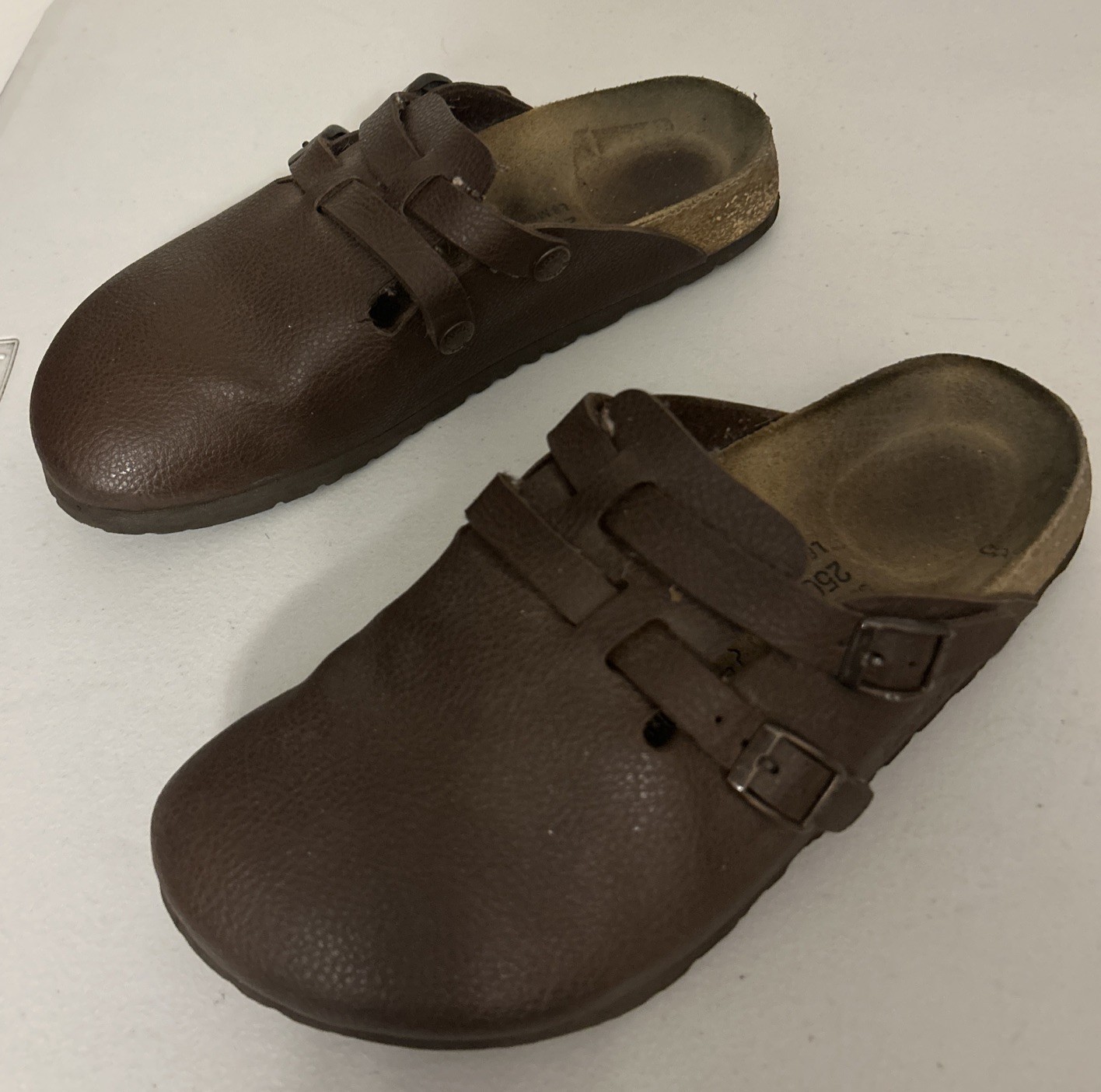 Birkenstock Birki’s Brown Leather Slip On Clog Mules 250 39, US Size L8 M6