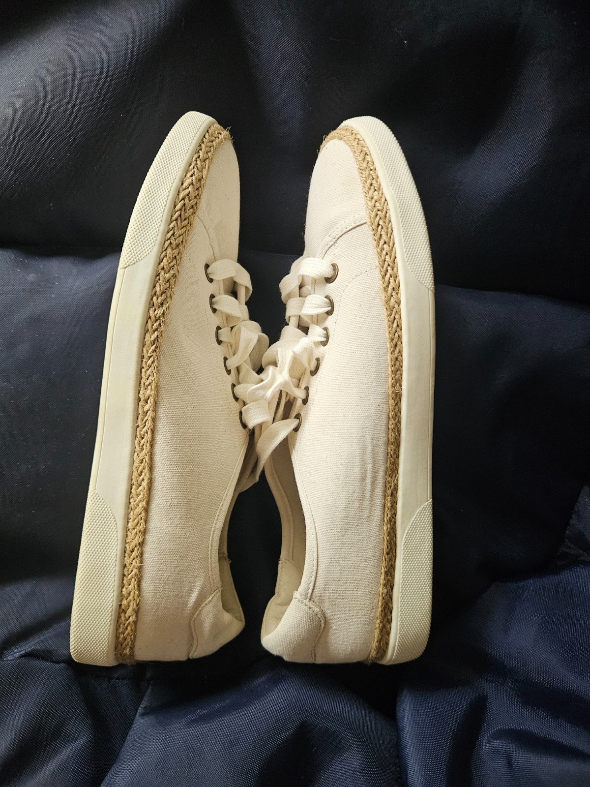 Vionic womens size 10 Hattie VS223 Ivory Color Casual Orthotic low-top sneaker