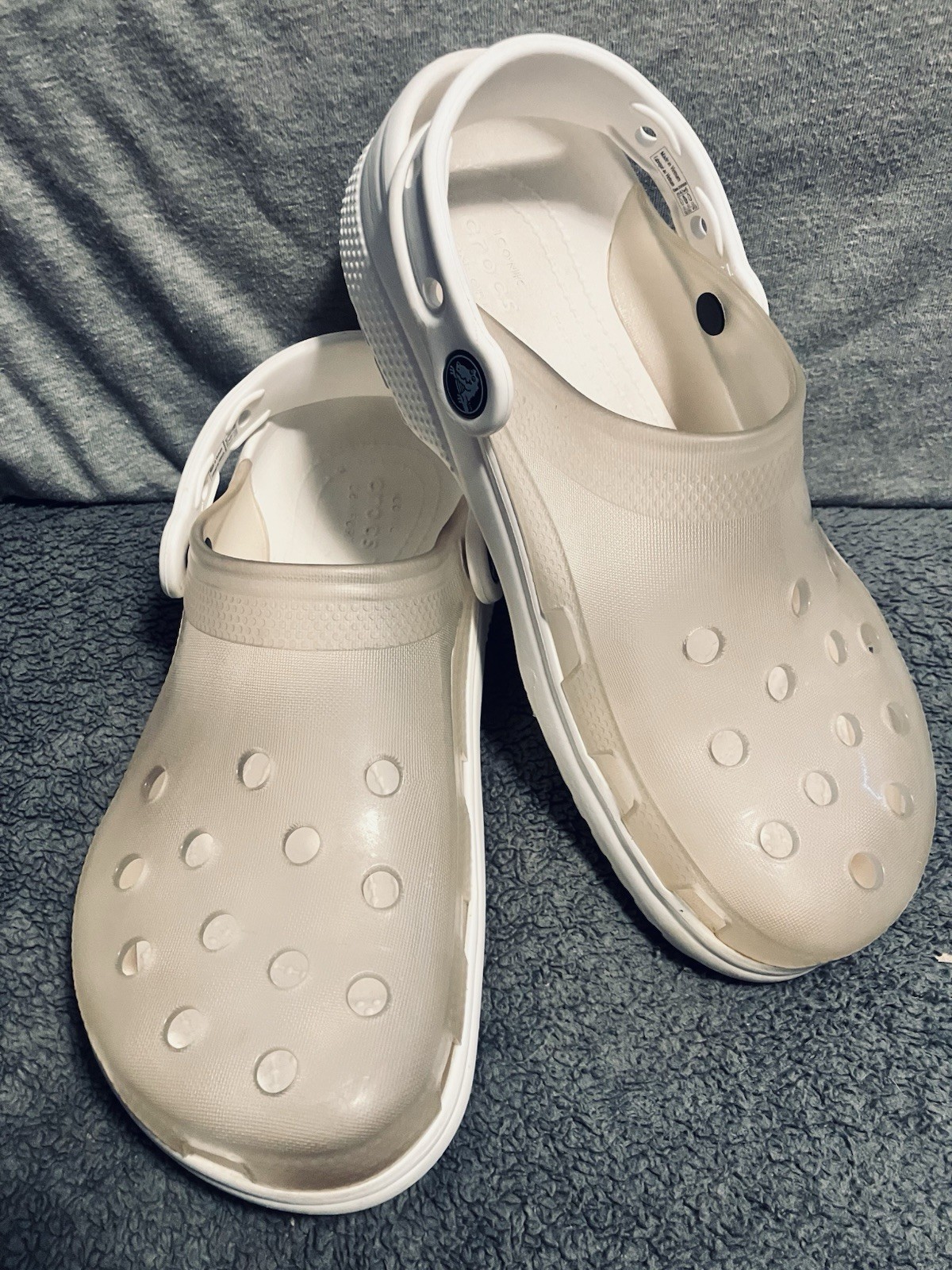 Unisex Crocs Classic Translucent Frosted Clear White Clogs Size M4 W6 GR8 Shape