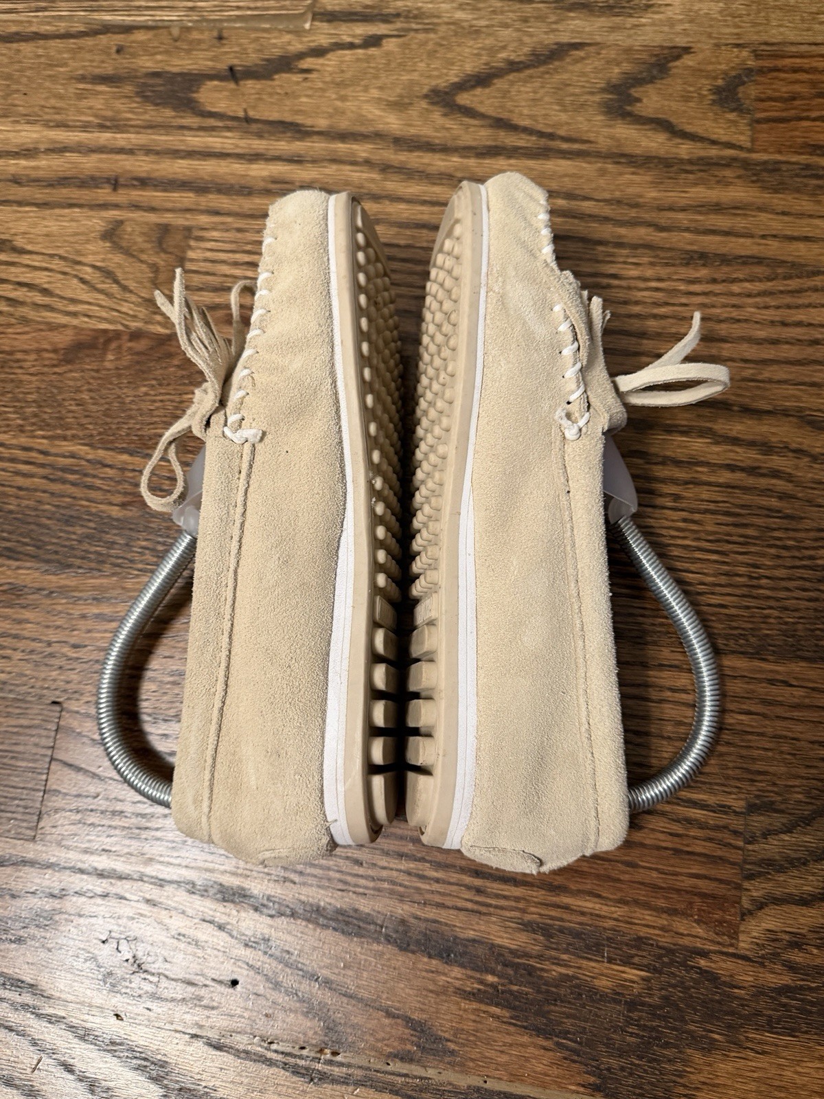 Minnetonka 4308 Kilty Plus Moc Beige Moccasin Shoes Women’s 7.5