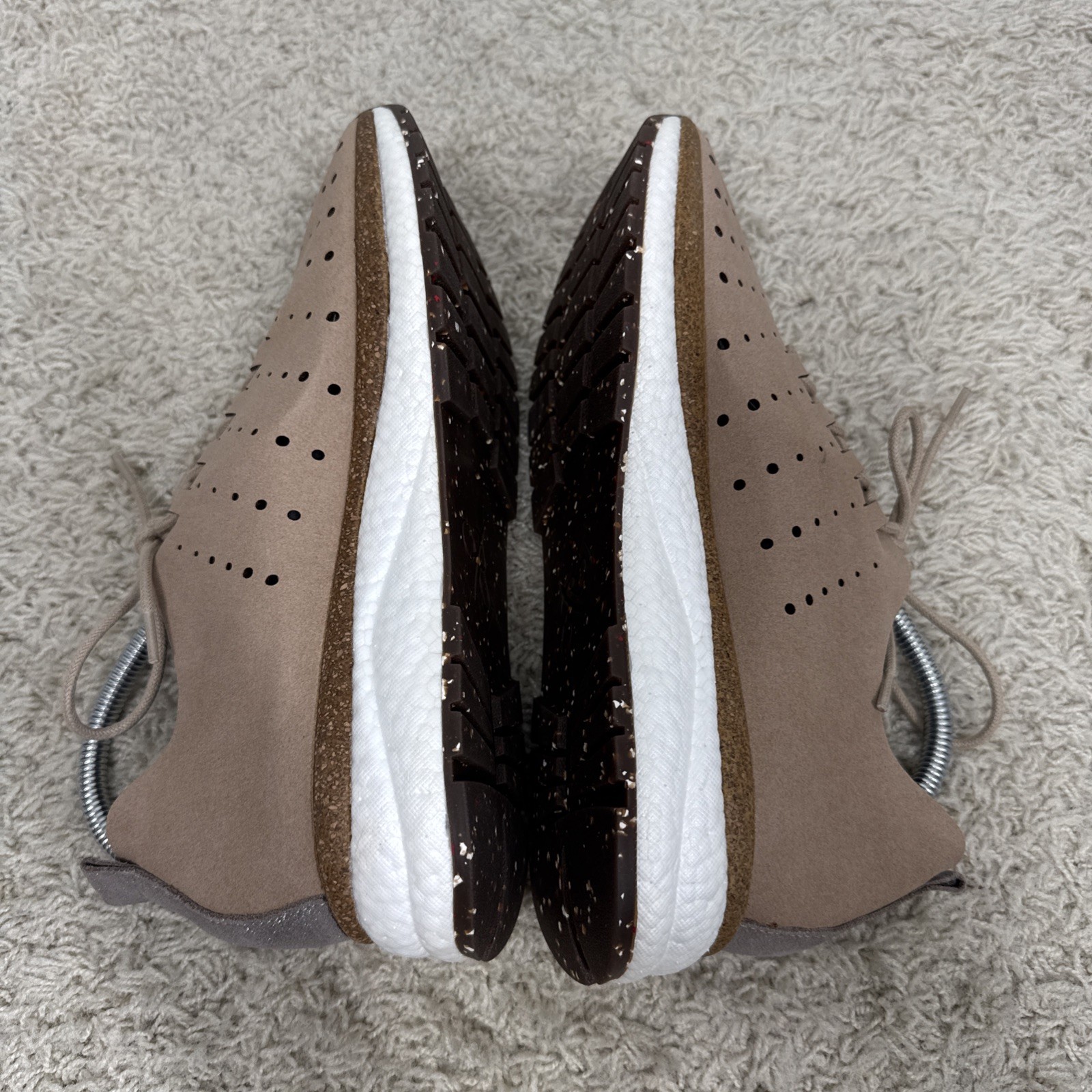 OTBT Women’s Beige Size 9M Lace Up Sneakers Travel Comfort Shoes Cork Footbed