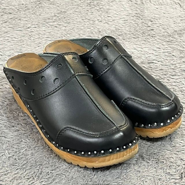 Troentorp Clogs Womens 40.5 Black Leather Wooden Platform Studded Slip On