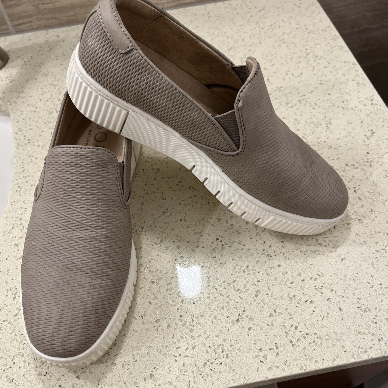 Naturalizer Soul Womens Slip-On Sneakers Taupe Textured Casual Comfort Shoes