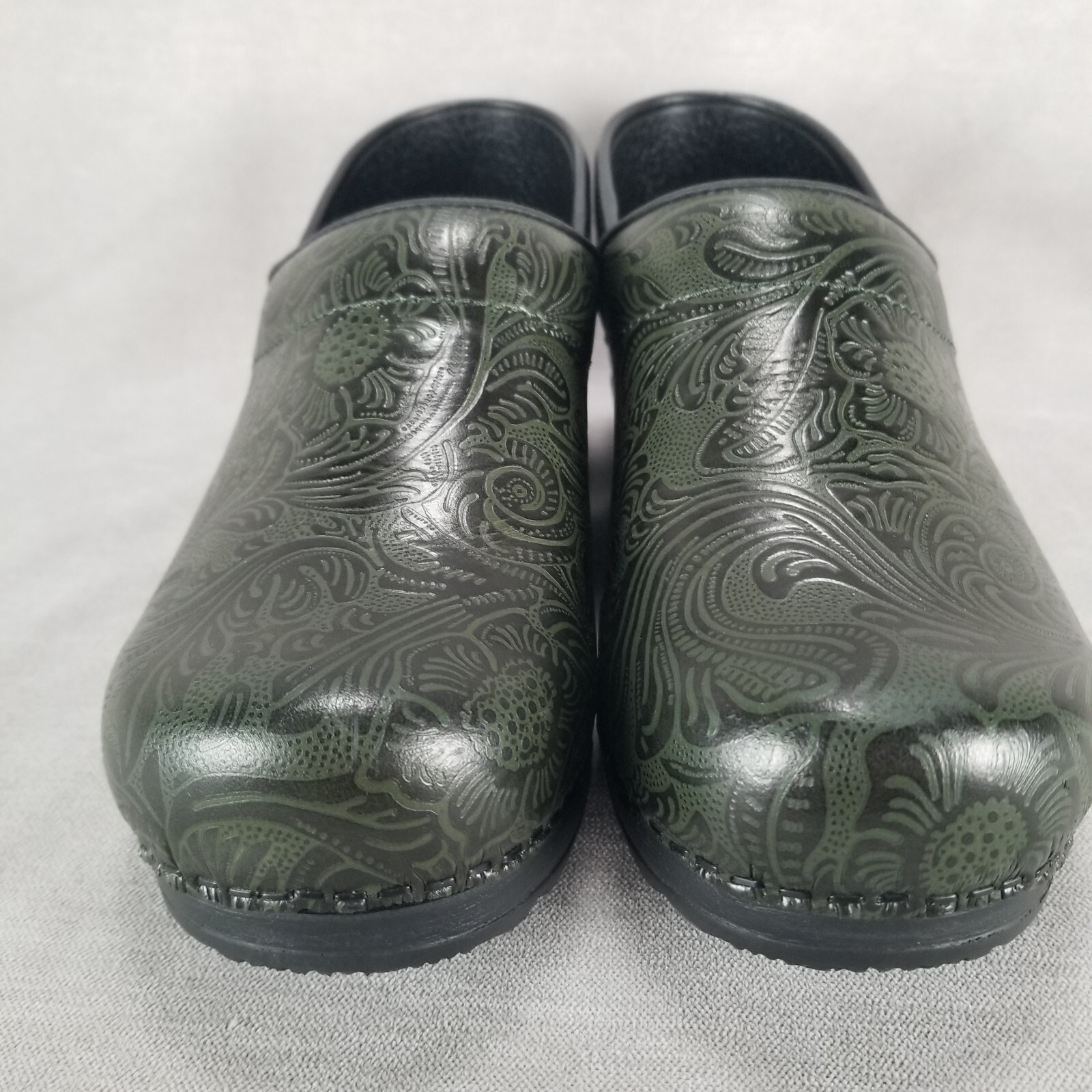 Sanita The Original Danish Clog Women’s Shoes Size Eu 38 US 6.5-7 Green Leather