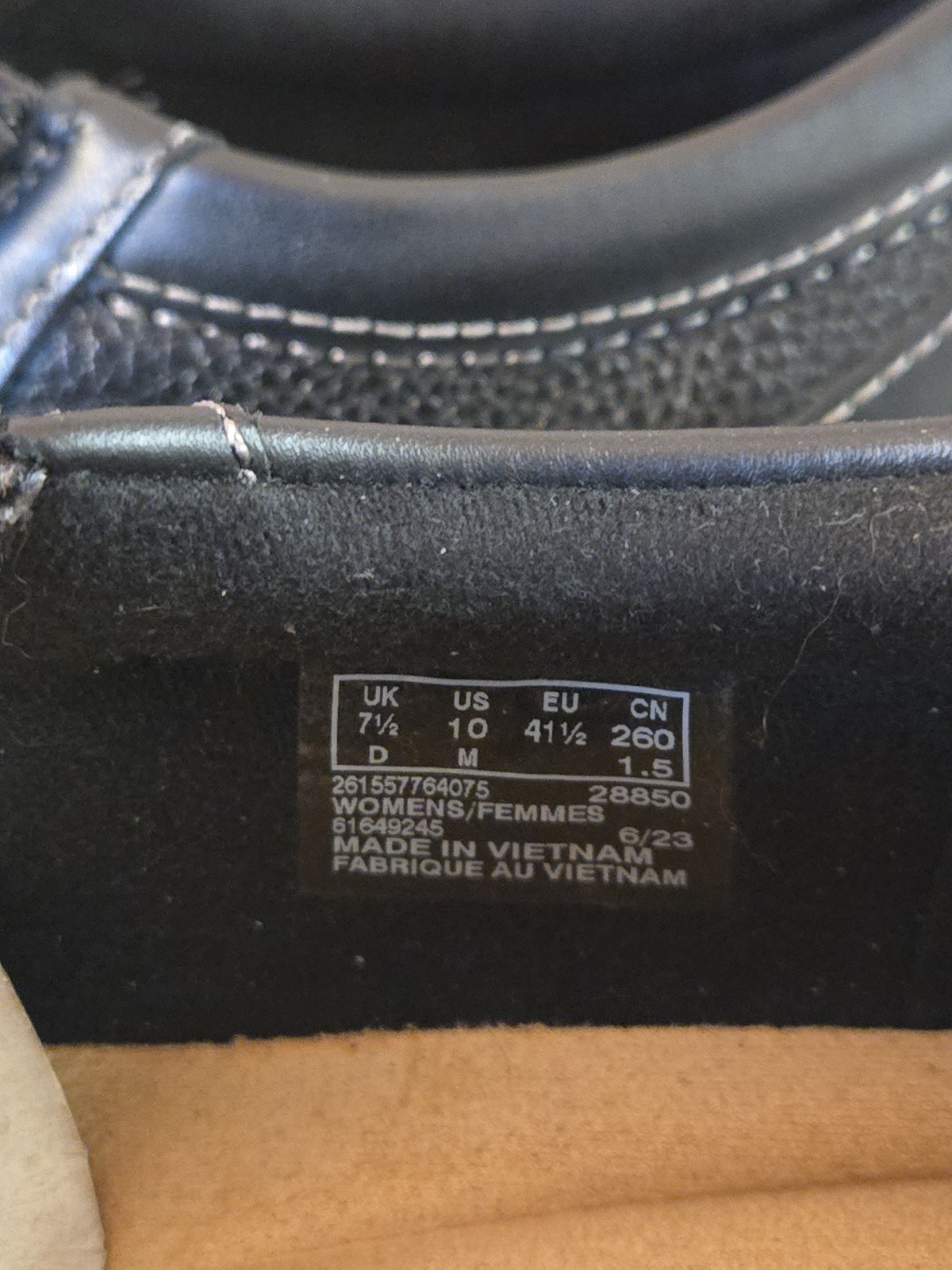 Clarks Womens Cora Giny Black Tumbled Leather 26155776 Size 10 Medium New w/ Box