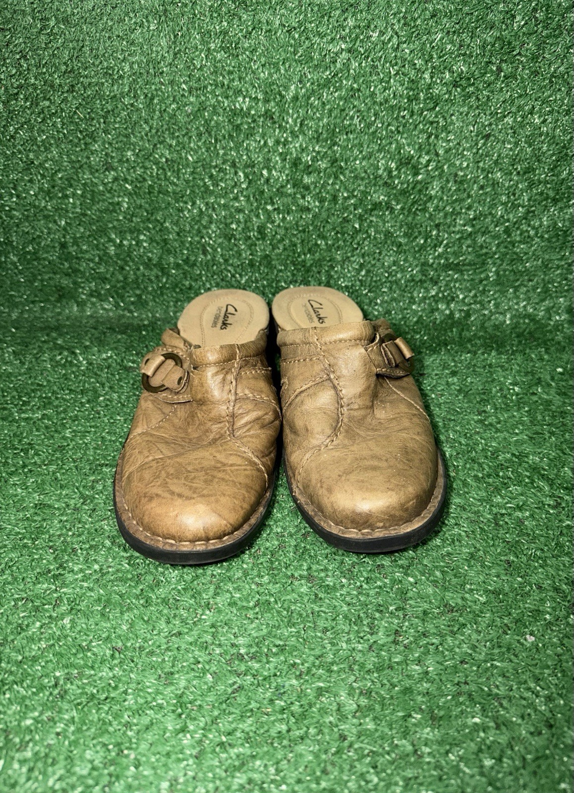 Vintage Y2K Clarks Mule Clogs Women Size 8 M Brown Leather Textured Slip On Shoe