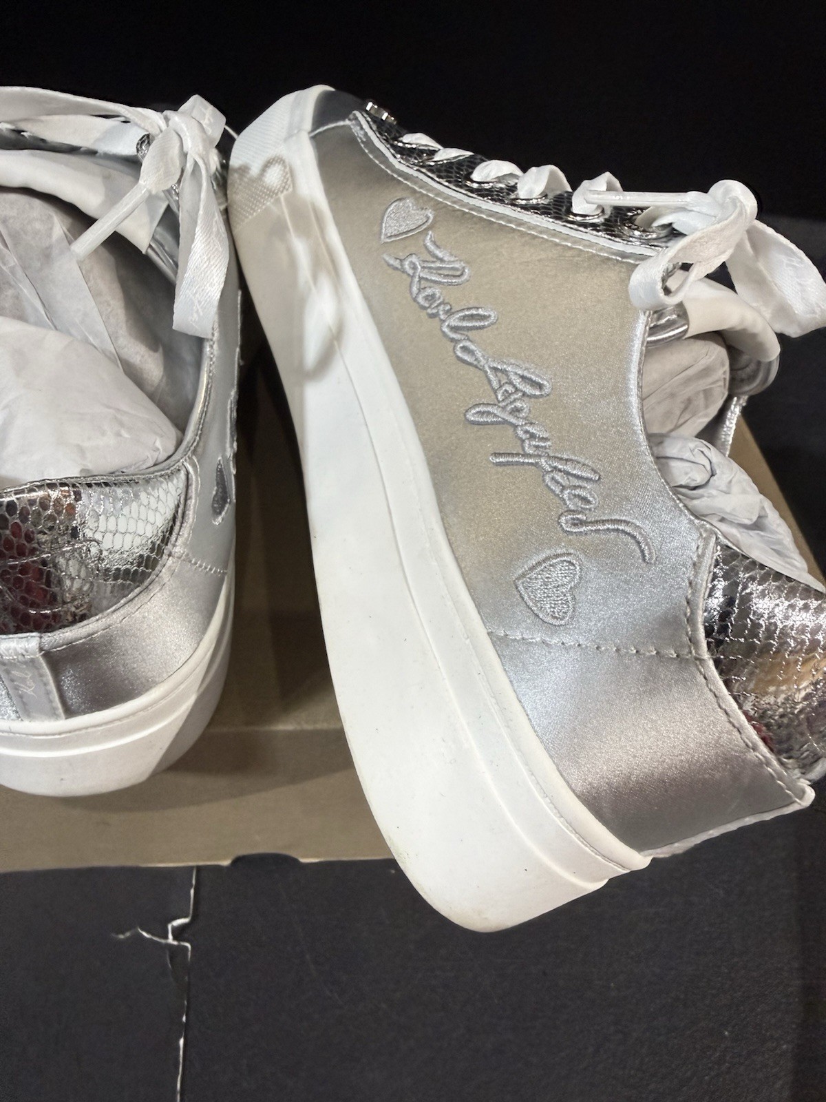 KARL LAGERFELD PARIS Cate Pins Lace-Up Platform Sneaker shoes womens size 6.5M