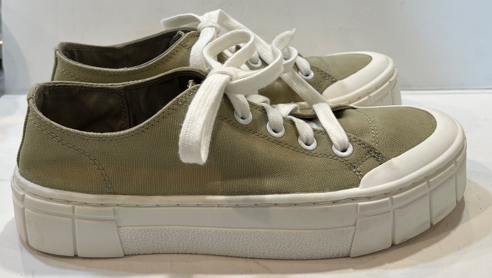 Shoes Sneakers Women’s Sz 8 Platform Green Casual Low Lace Up