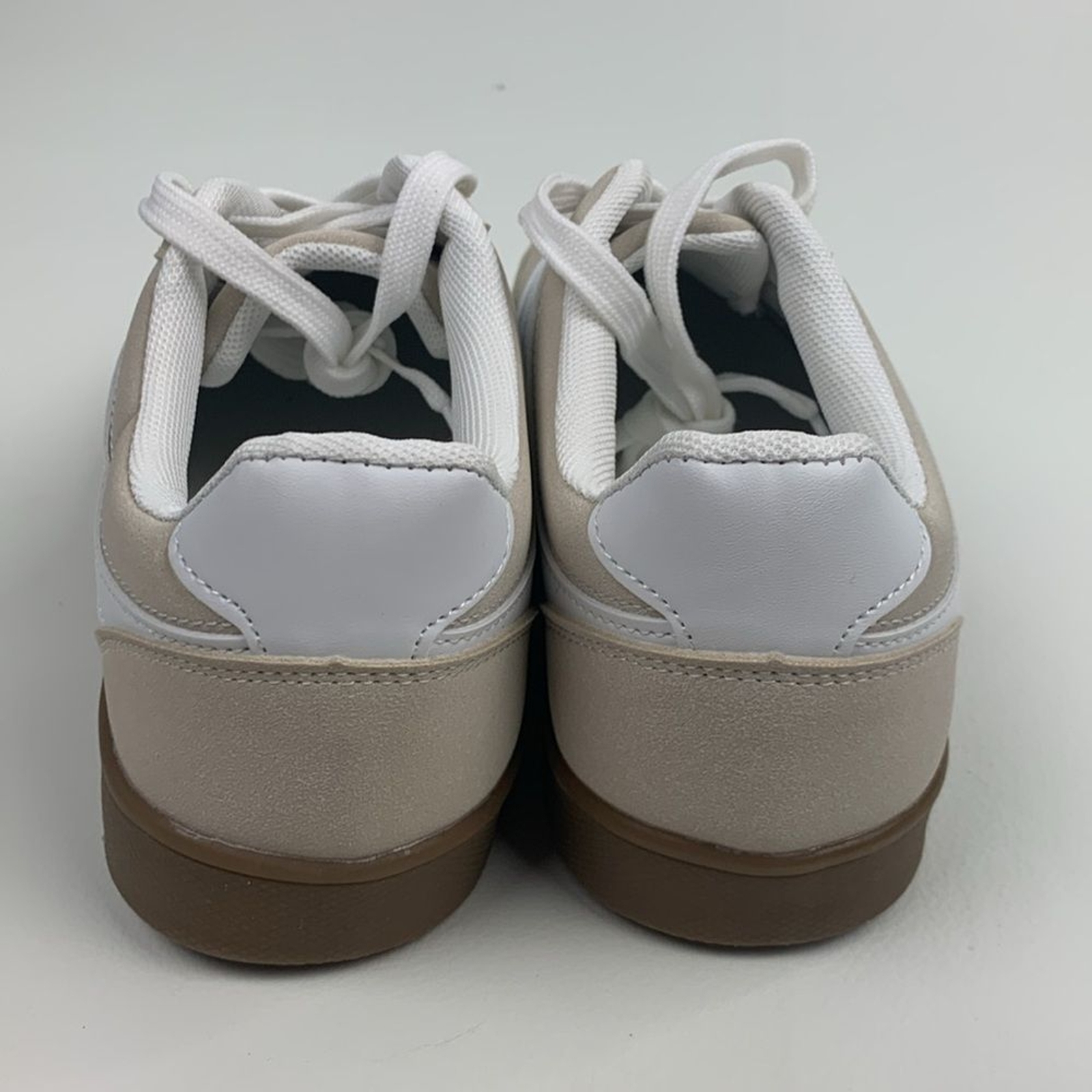 Beige Creme & White Lace up Casual Sneakers Size 40 (9) New NWOT