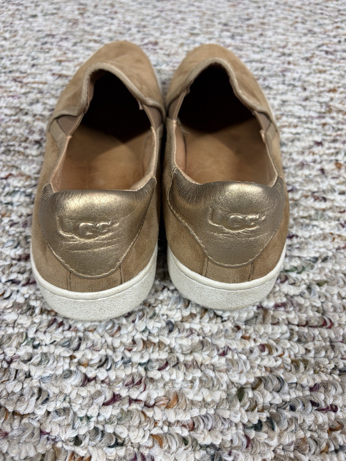 Ugg Women’s Cas Chestnut Tan Suede Comfort Slip On Shoe Gold Heel Size 9