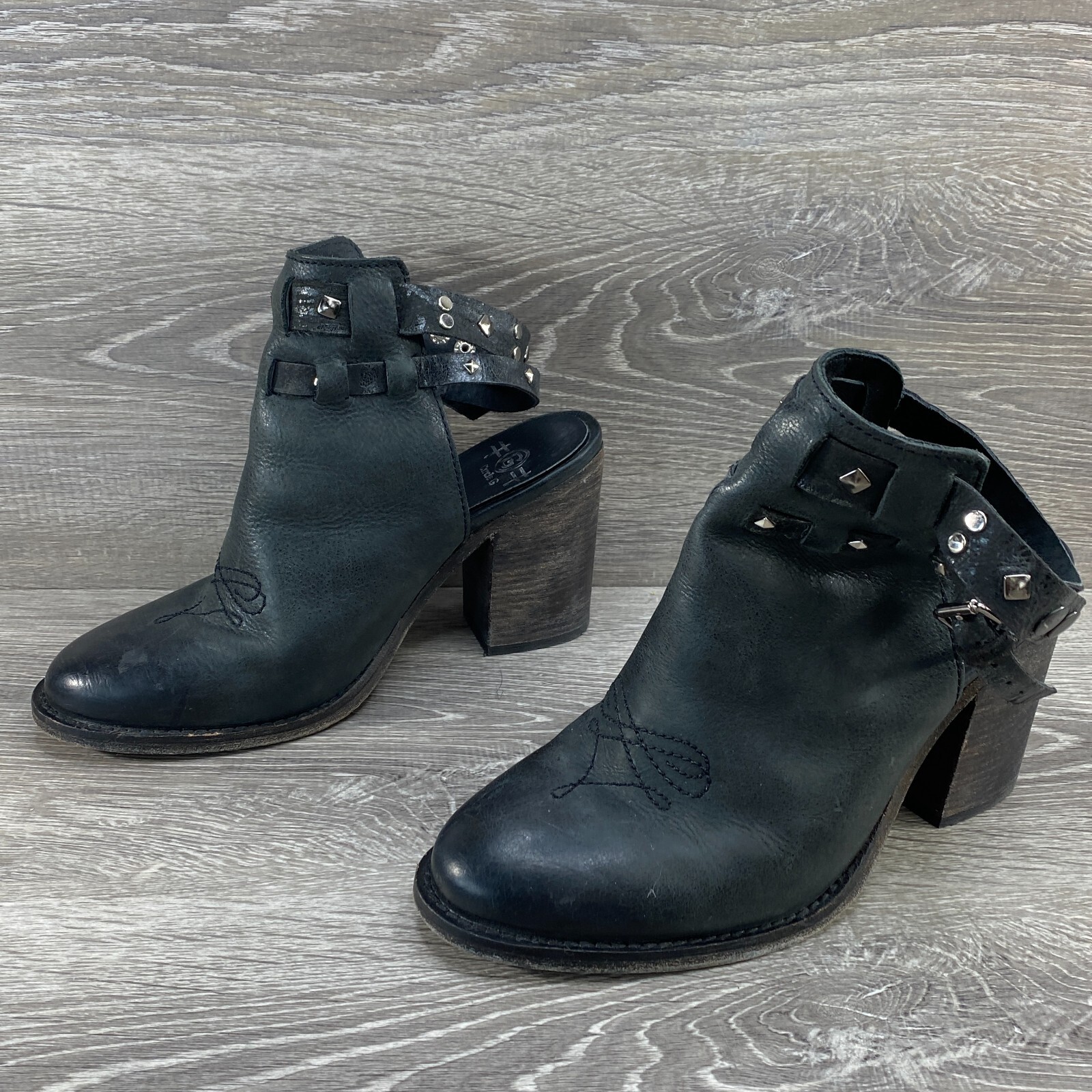 Circle G Fashion Black Leather Studded Strap Open Heel Bootie Womens 9M Shoes