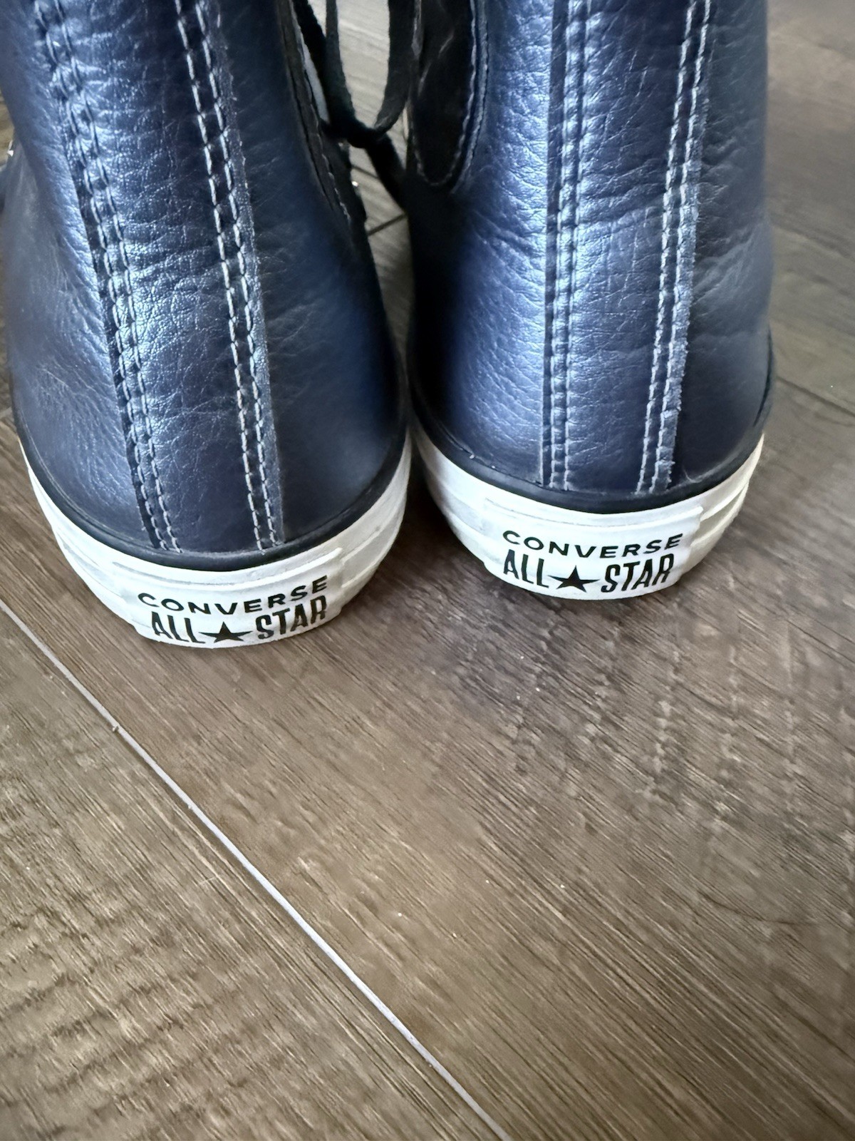 Converse Chuck Taylor All Star Unisex High Top Women’s 8.5 Navy Metallic Leather