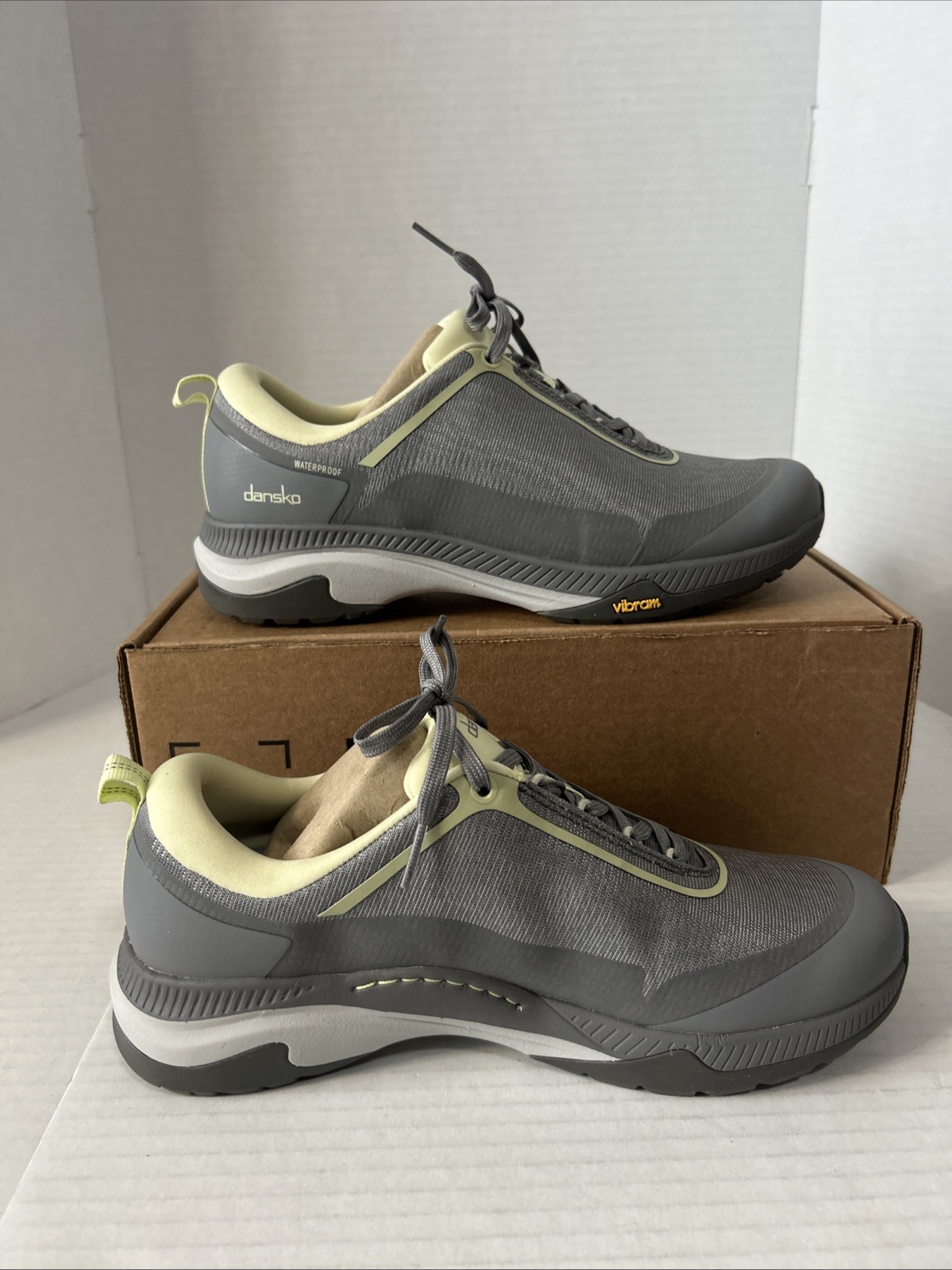 DANSKO Women Makayla Gray Mesh Yellow Hiking Shoes Sneakers EU 40 Sz 9.5 NEW