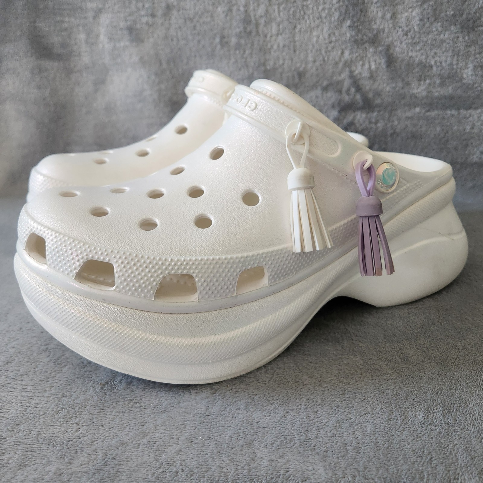 CROCS Classic Bae Festival Womens Iridescent White Tassel Platform Shoes Size 10