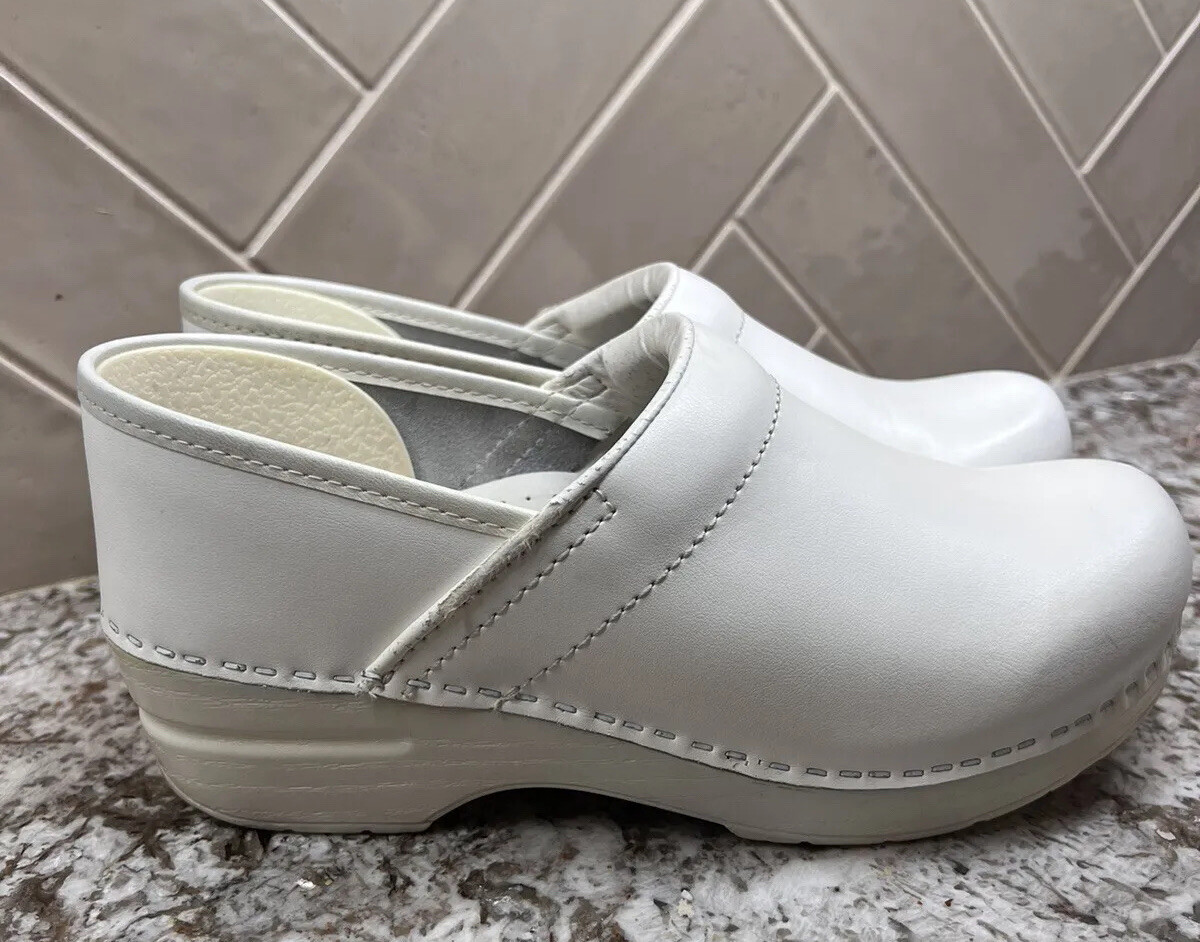 Dansko Leather Mules Clogs Shoes White Nursing Women Healthcare 7.5 / EU 38