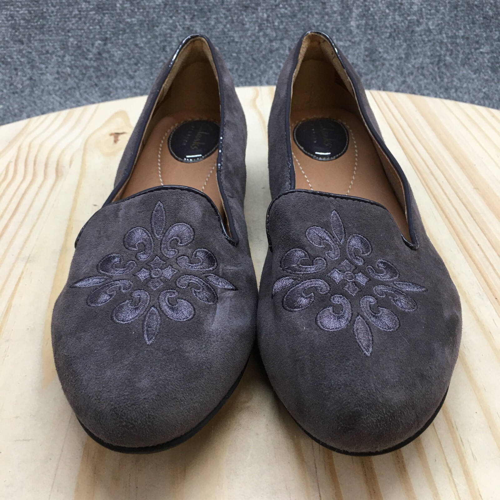 Clarks Artisan Shoes Womens 9 M Alitay Kallen Loafers Purple Almond toe Casual