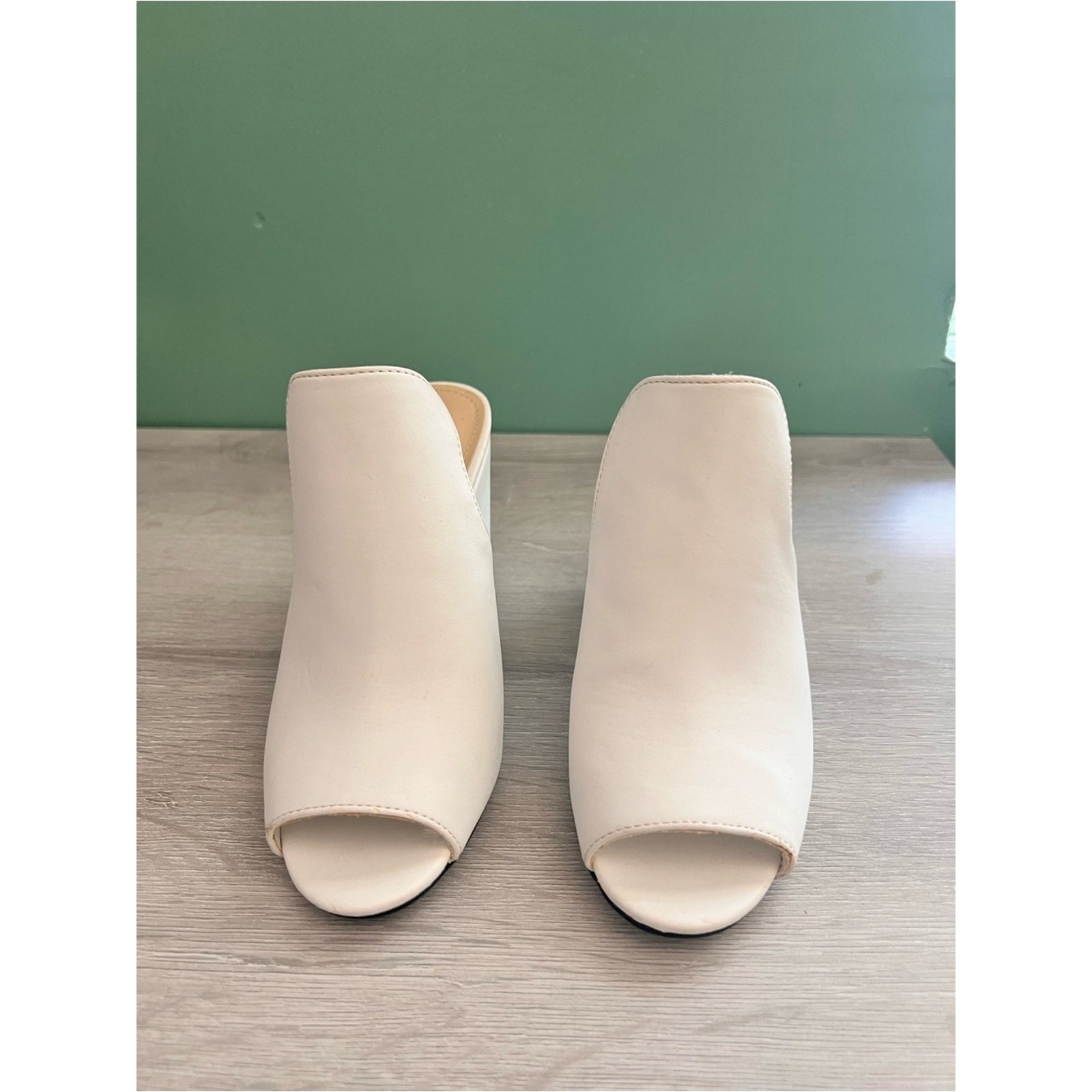 DKNY White Open Toe Block Heel Mule Sandals Size 5.5