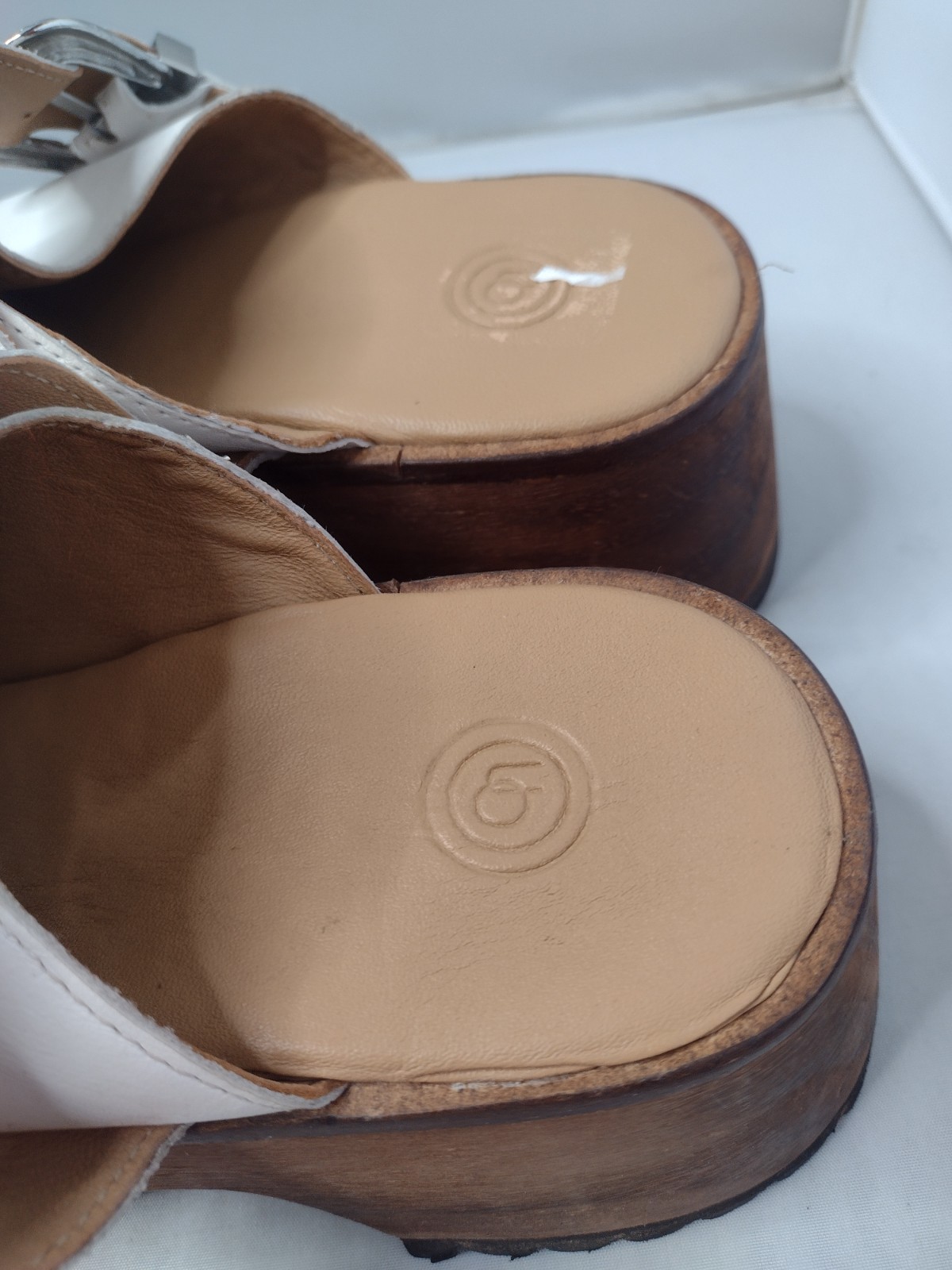 Urban Outfitters Women Buckle Clogs Shoes 7 White Western Cowgirl Ranch Rodeo C