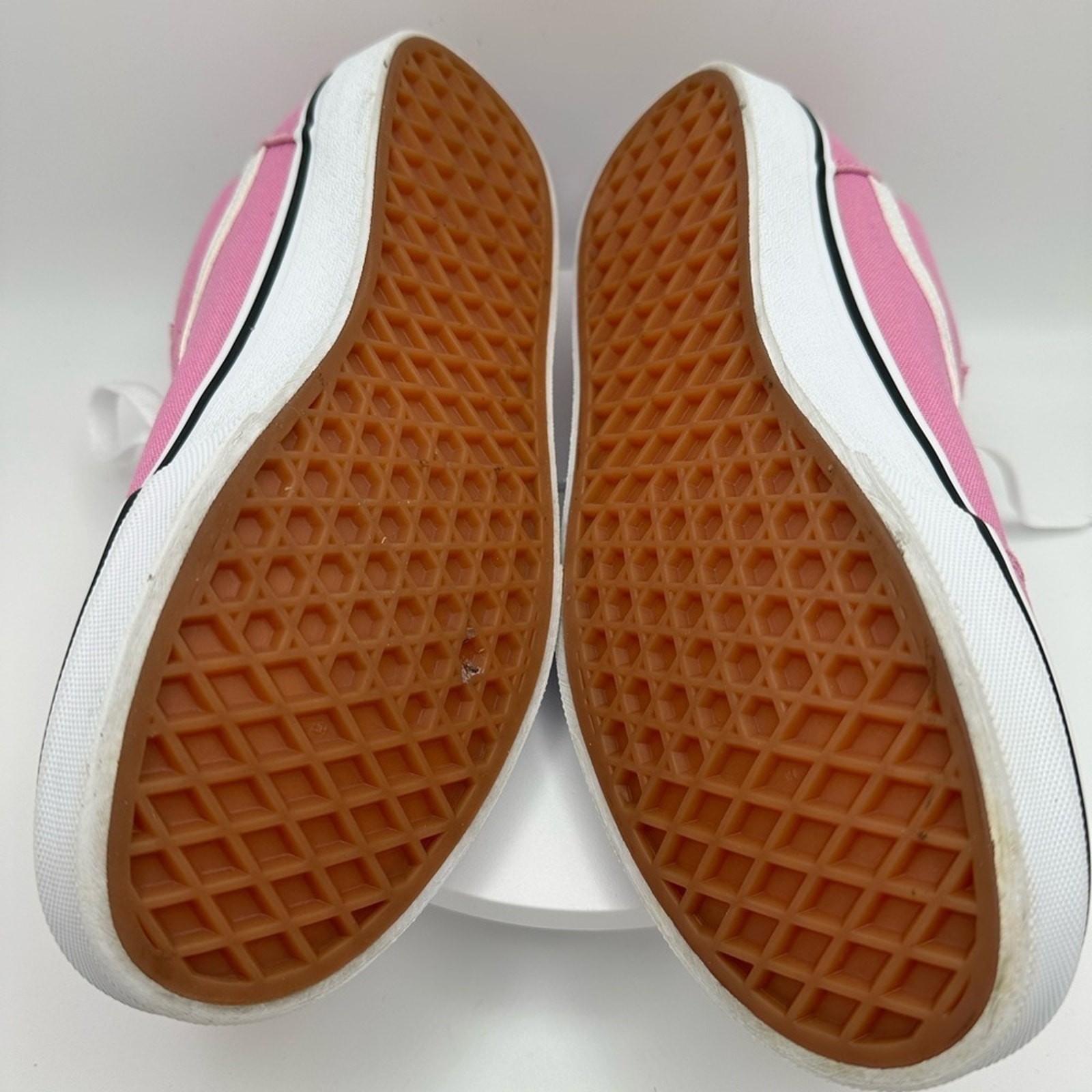 VANS Ward Pink Daisy Sneakers, Size 6 EUC