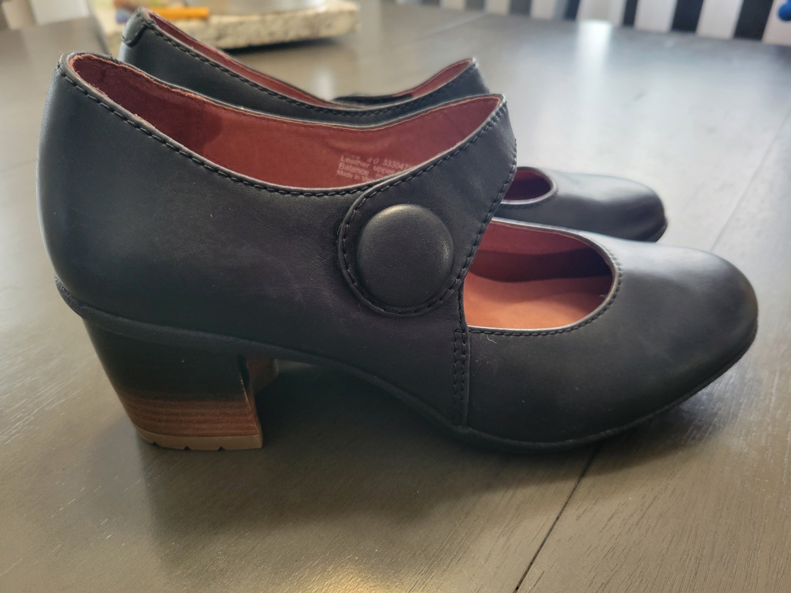 Dansko Page Worn Once, Black Leather , Leather Lined, Mary Jane Size 40 Or 9-9.5
