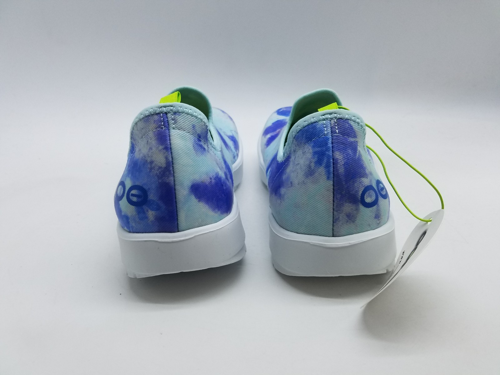 Oofos Oomg eeZee Low Women’s Size 8.5 Comfort Slip On Shoes Tie Dye Aqua